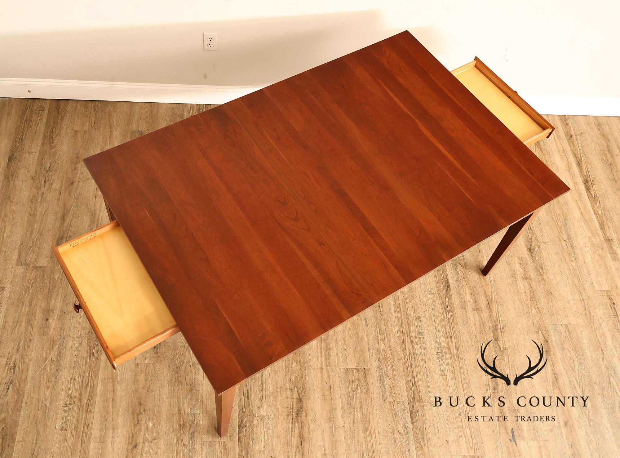 Ethan Allen 'American Impressions' Expandable Cherry Dining Table