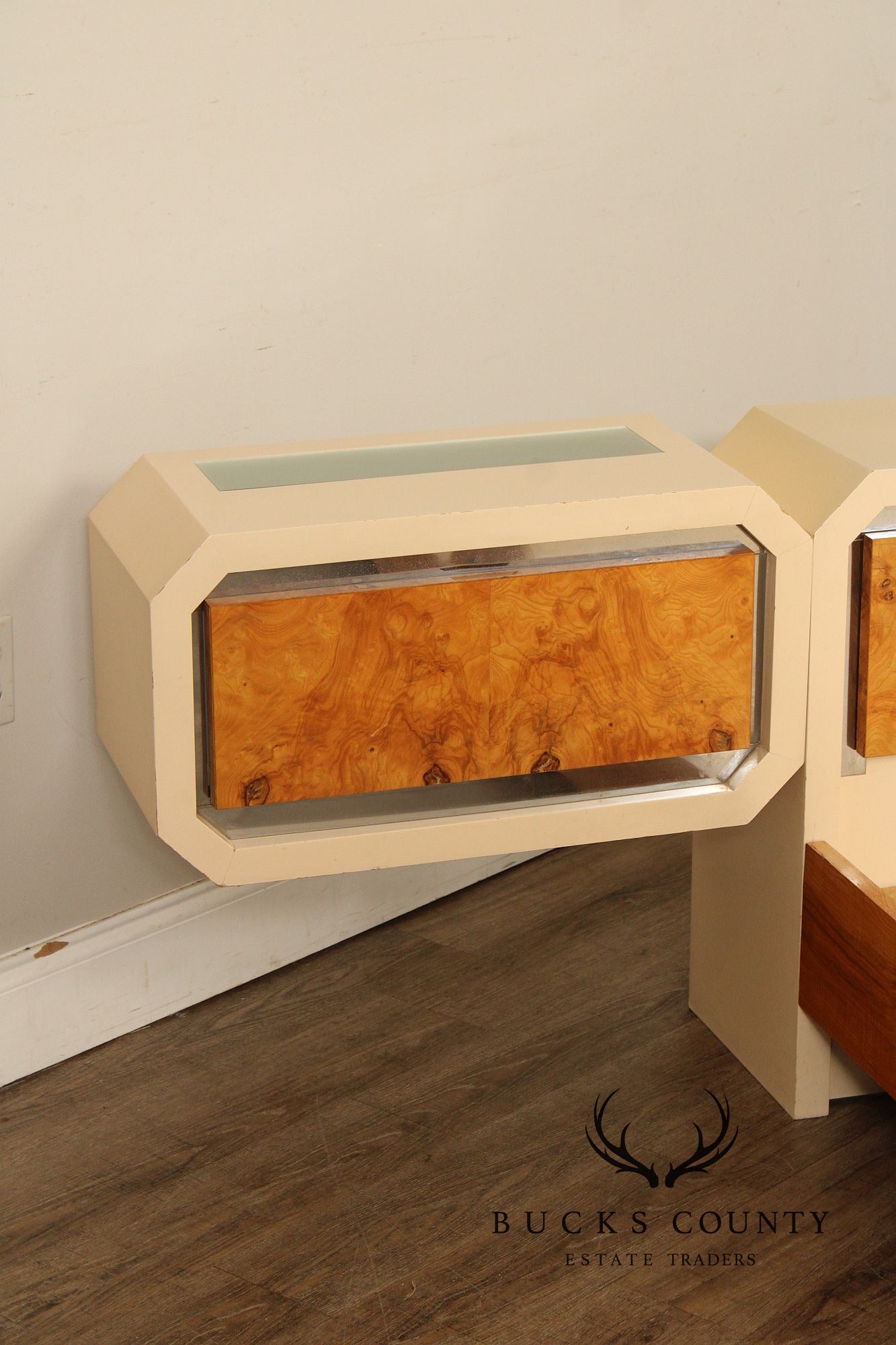 Pace Collection Mid Century Modern Burlwood Queen Size Platform Bed With Floating Headboard And Nightstands