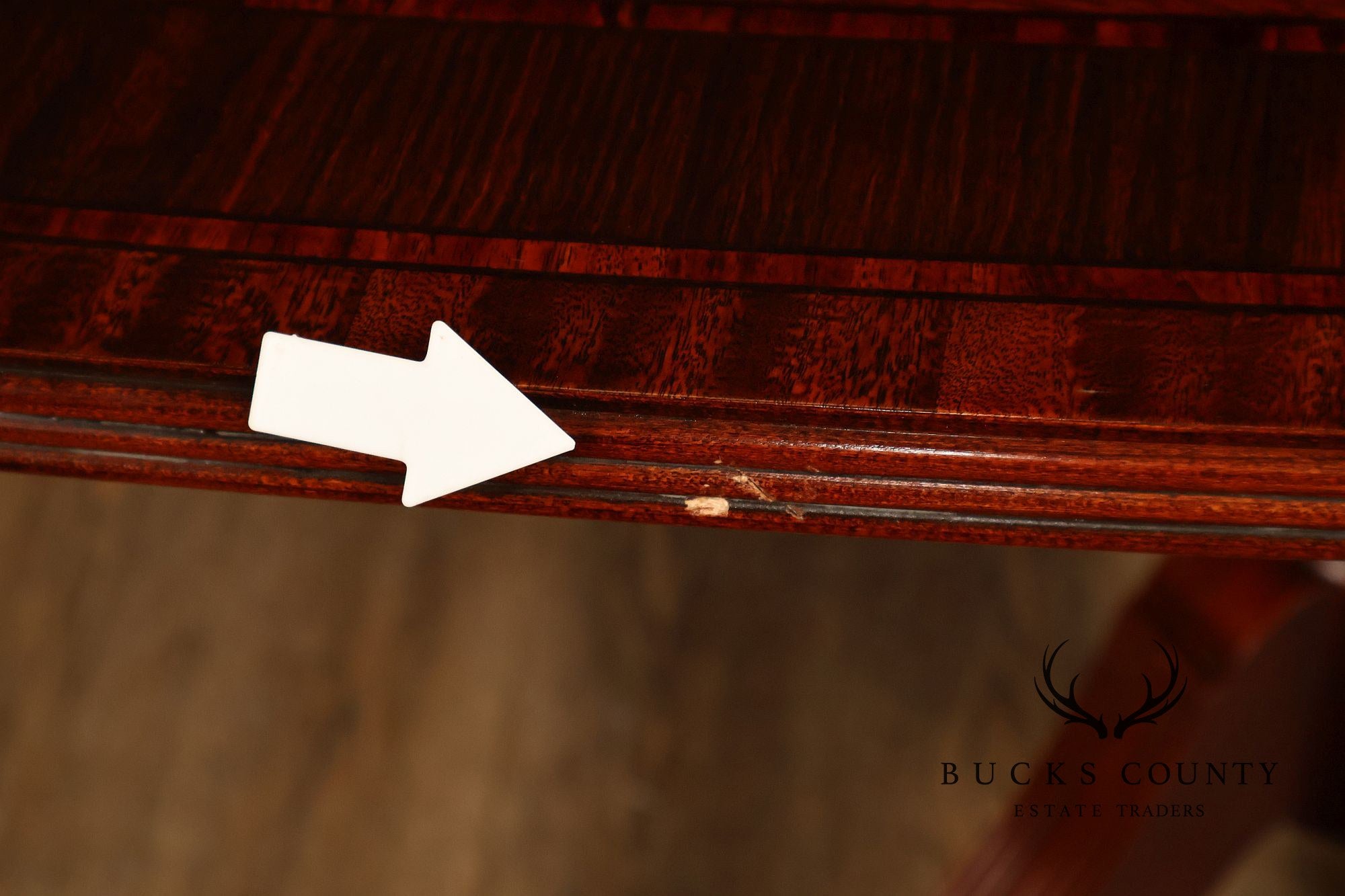 Thomasville Banded Mahogany Double Pedestal Extendable Dining Table