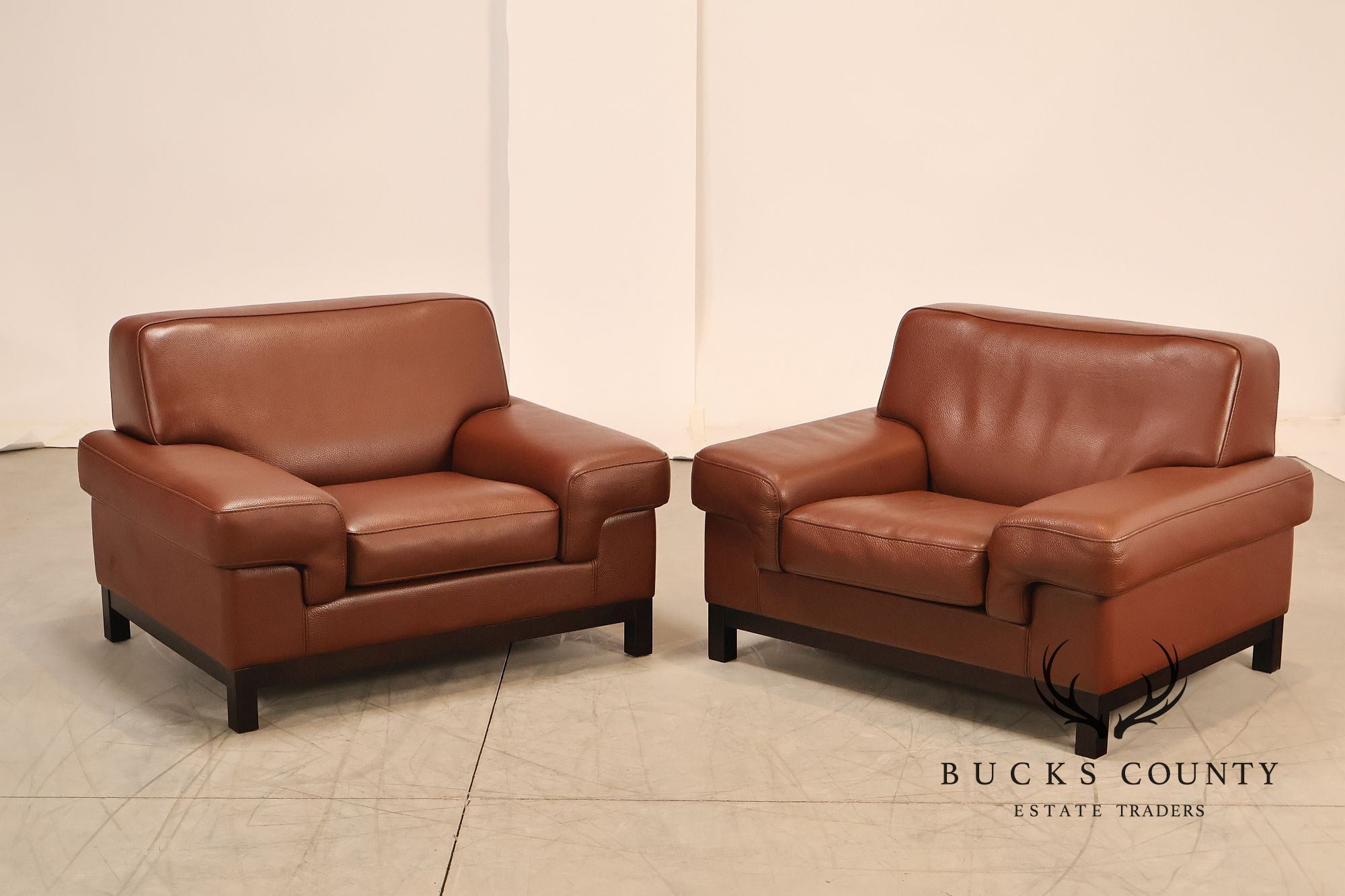 Formenti Pair of Italian Leather Lounge Chairs