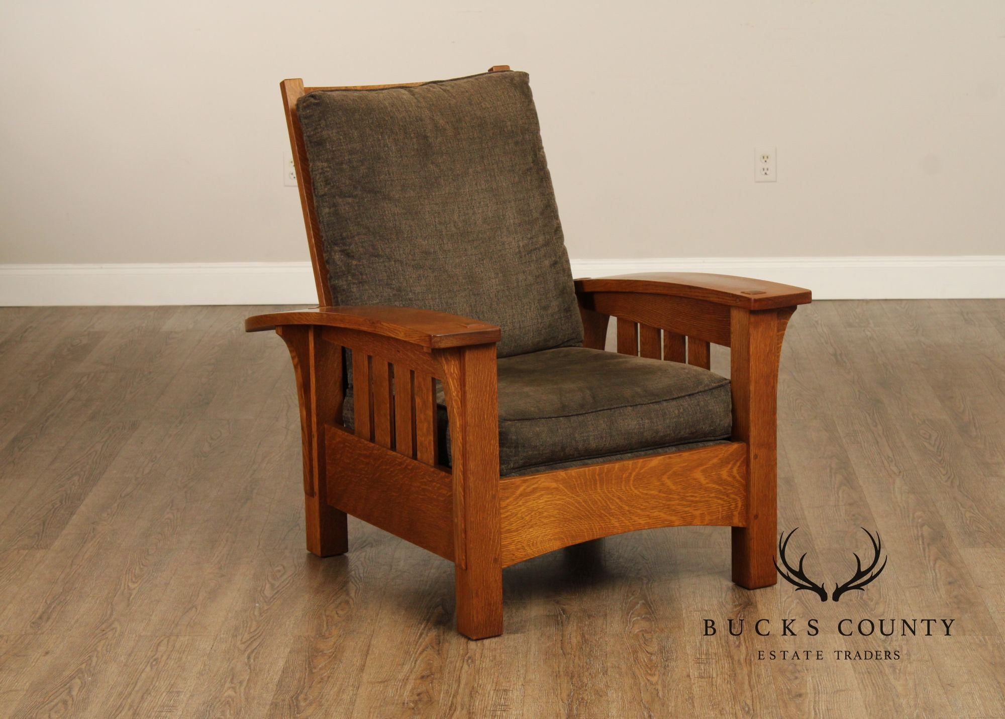 Stickley Mission Collection Pair of Oak Bow Arm Morris Recliners