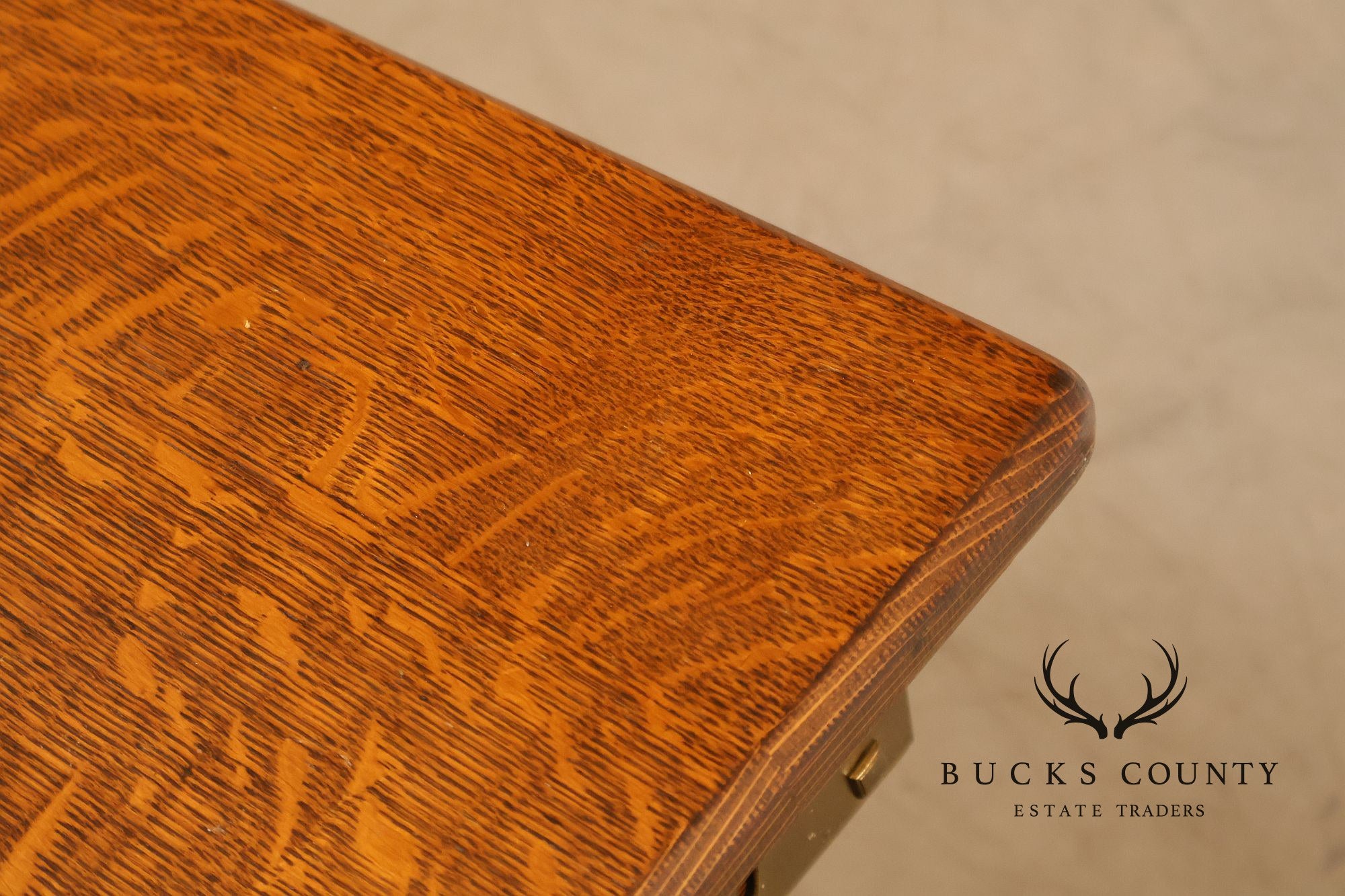 Antique Victorian Oak Expandable Dining Table