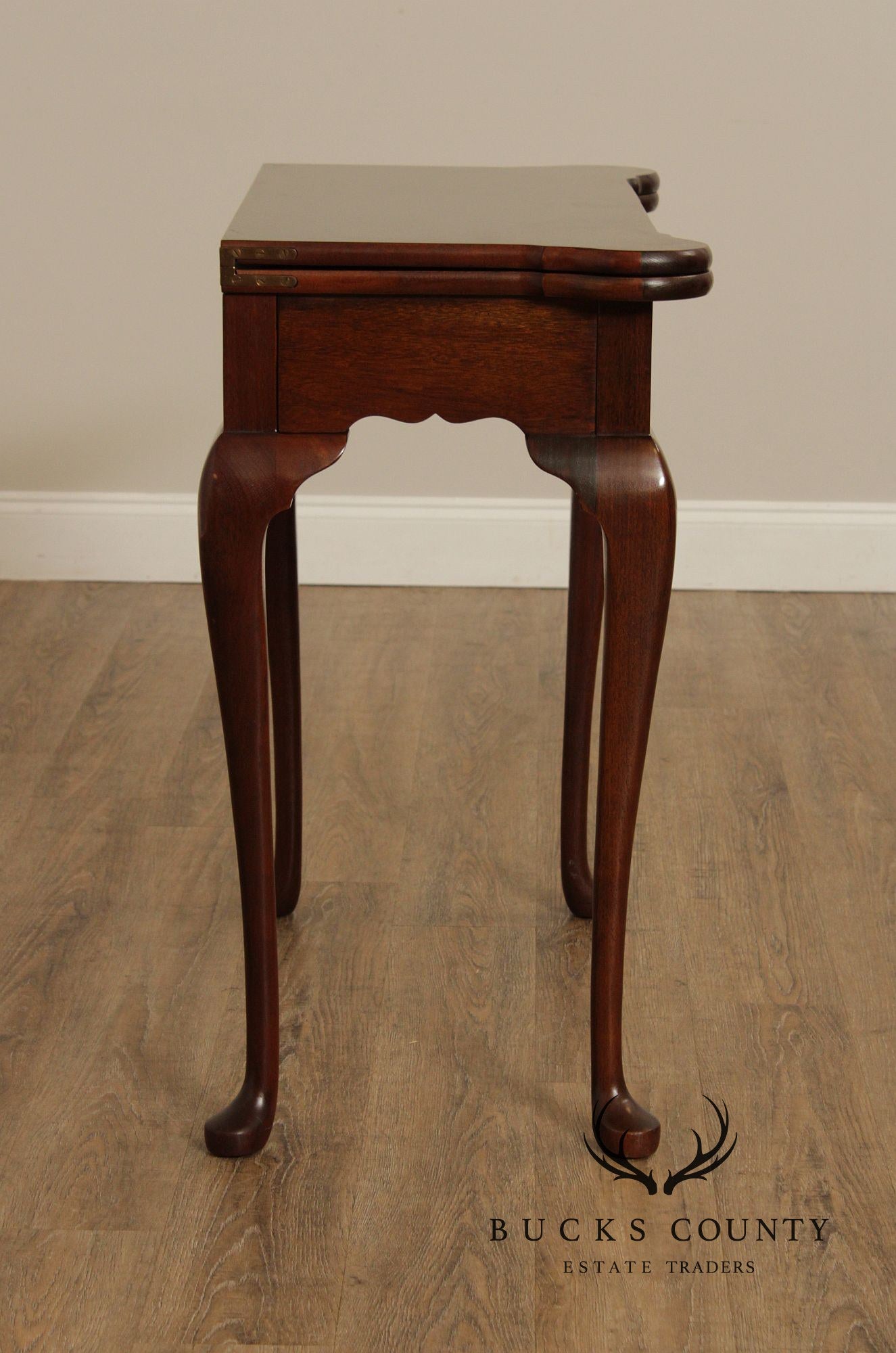 Queen Anne Style Mahogany Gate Leg Side Table