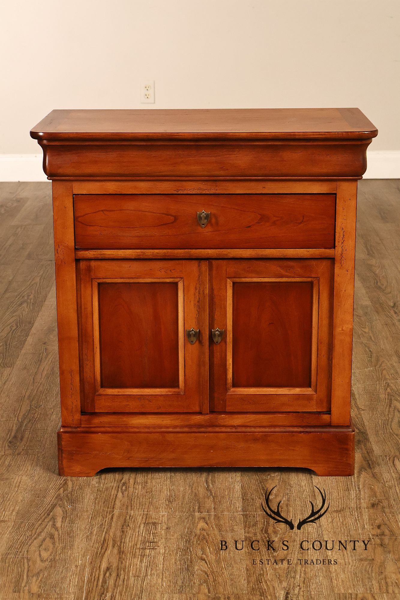 National Mt. Airy Louis Philippe Style Pair of Cherry Nightstands