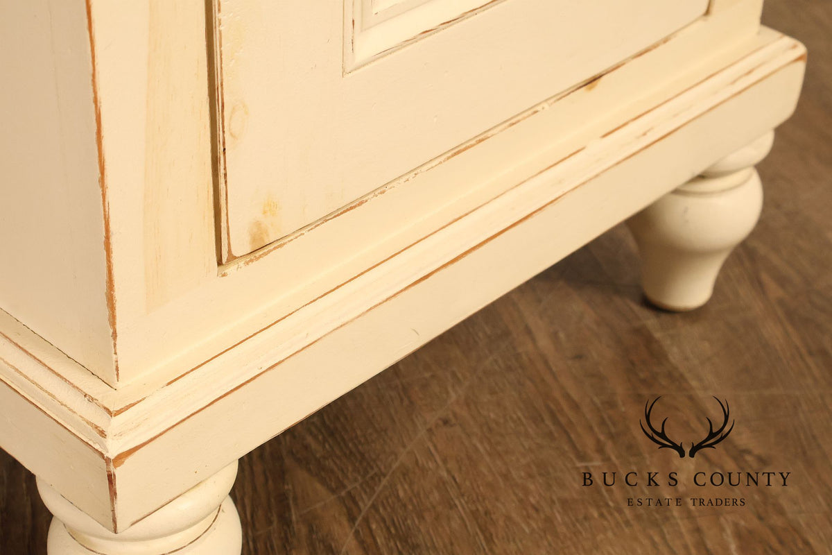 Coastal Style Pair of Painted Bedside Cabinets