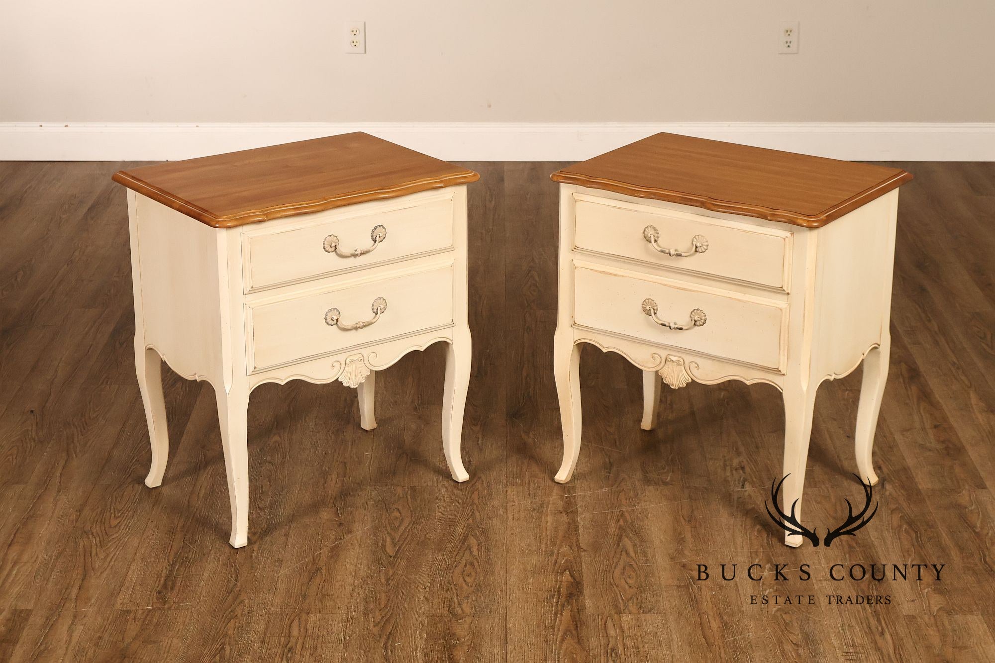 Ethan Allen French Country Style Pair of Painted Nightstands