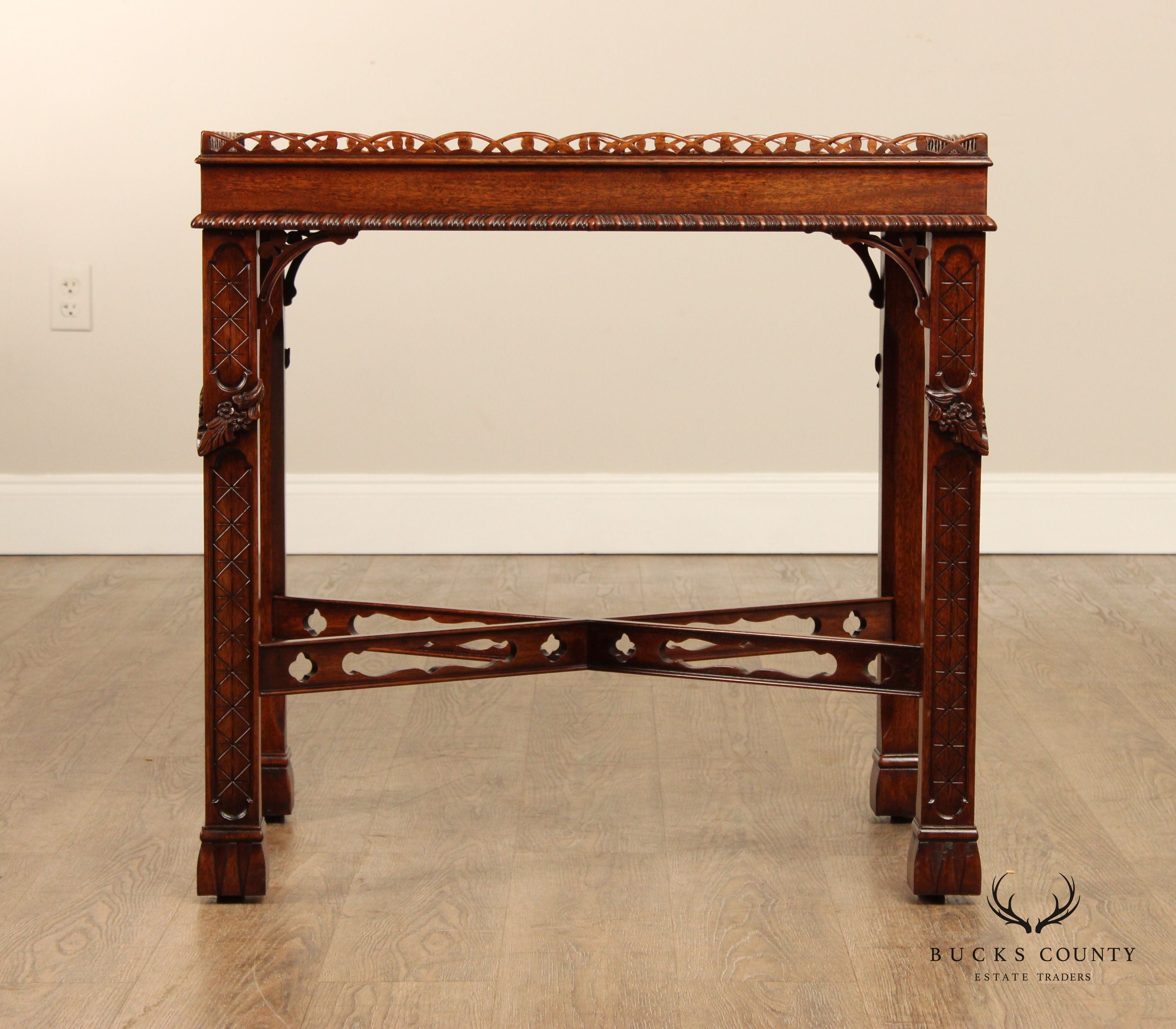 Henredon 'Historic Natchez Collection'  Chippendale Style Mahogany Tea Table