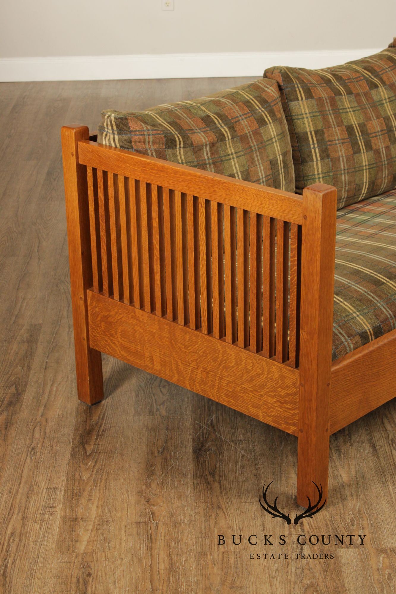Stickley Mission Collection Oak Spindle Settle