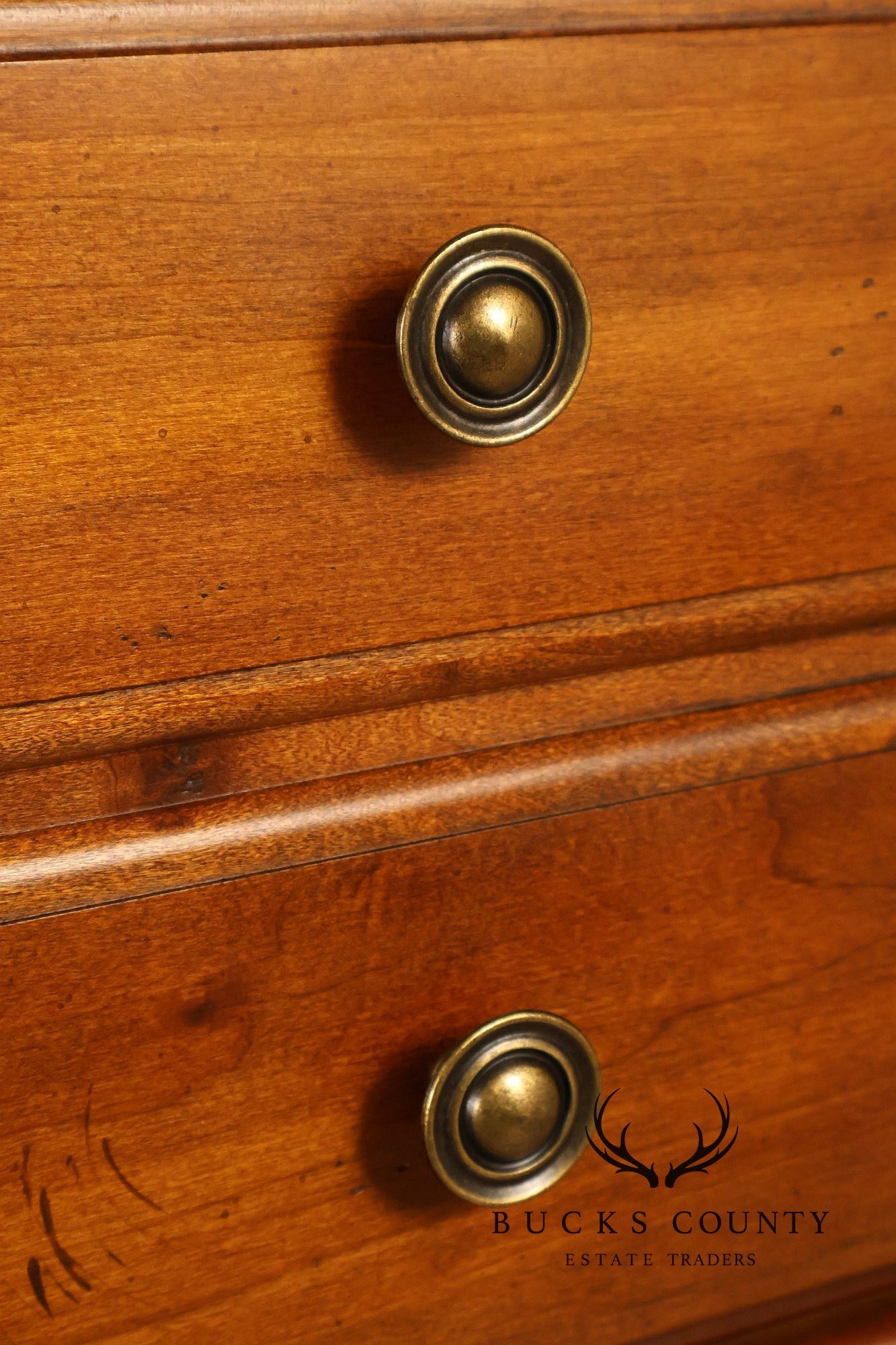 Broyhill Traditional 5 Drawer Tall Chest