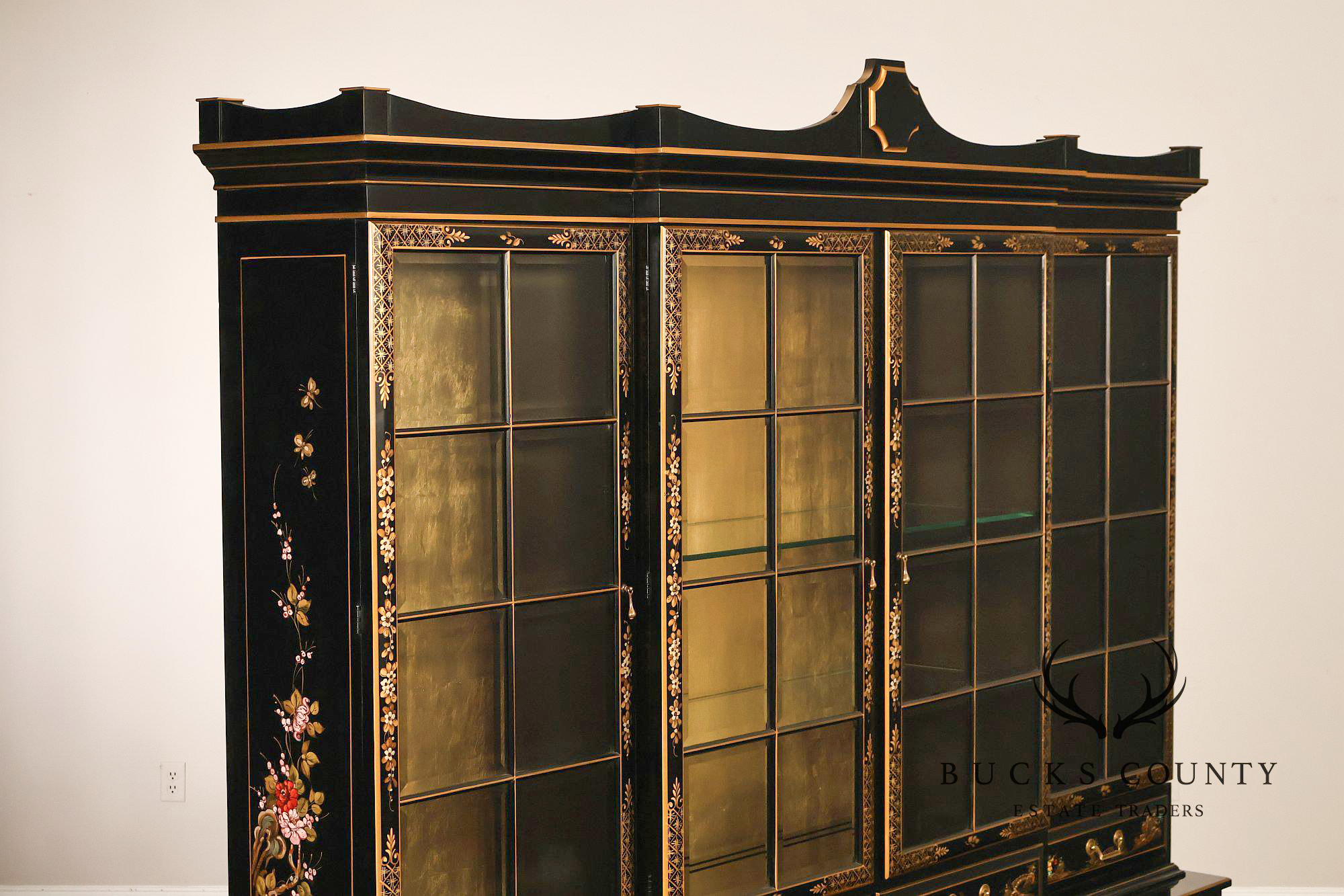 Union National Chinoiserie Hand Painted China Display Cabinet