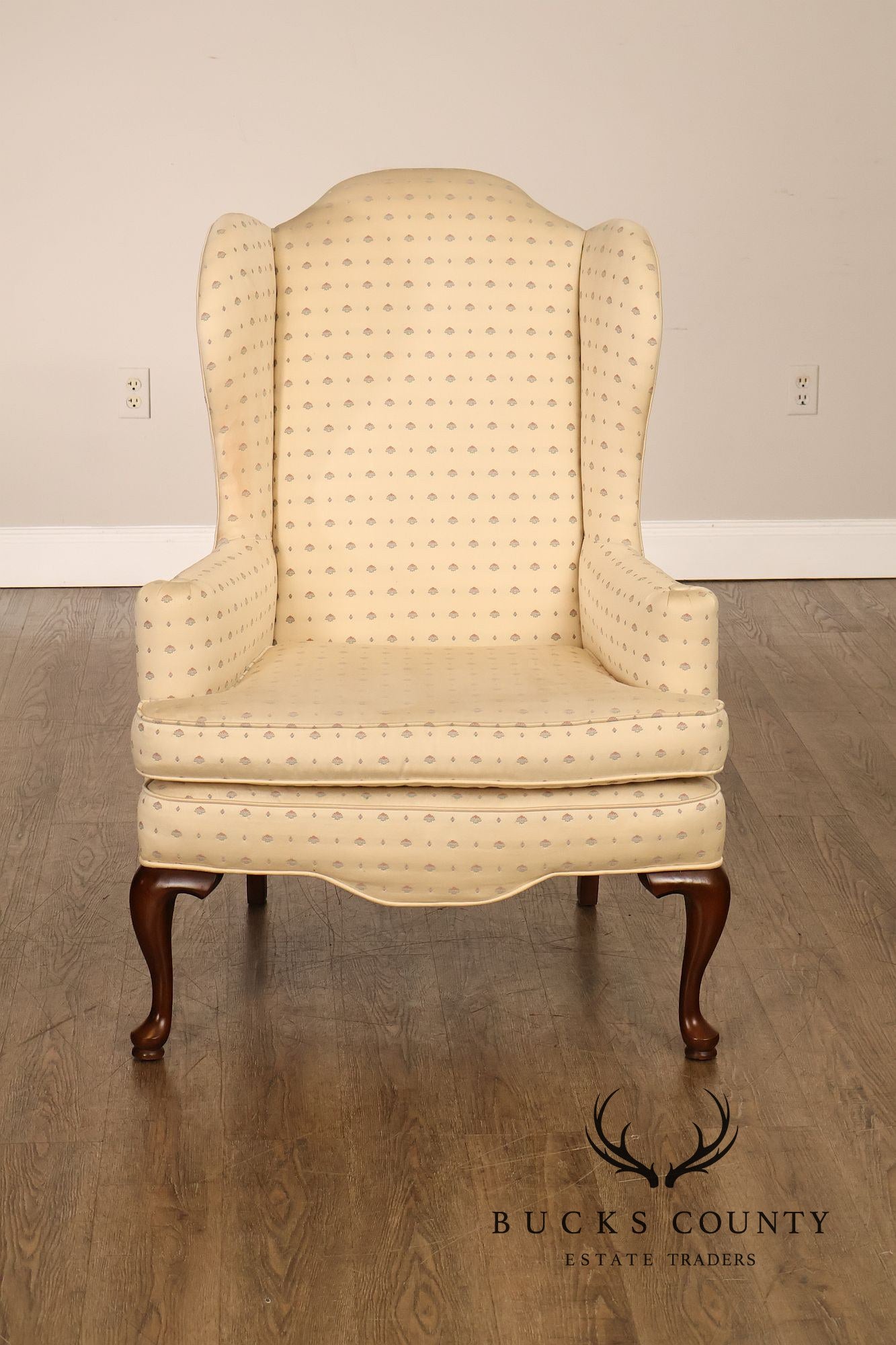 Ethan Allen Queen Anne Style Vintage Pair of Wing Chairs