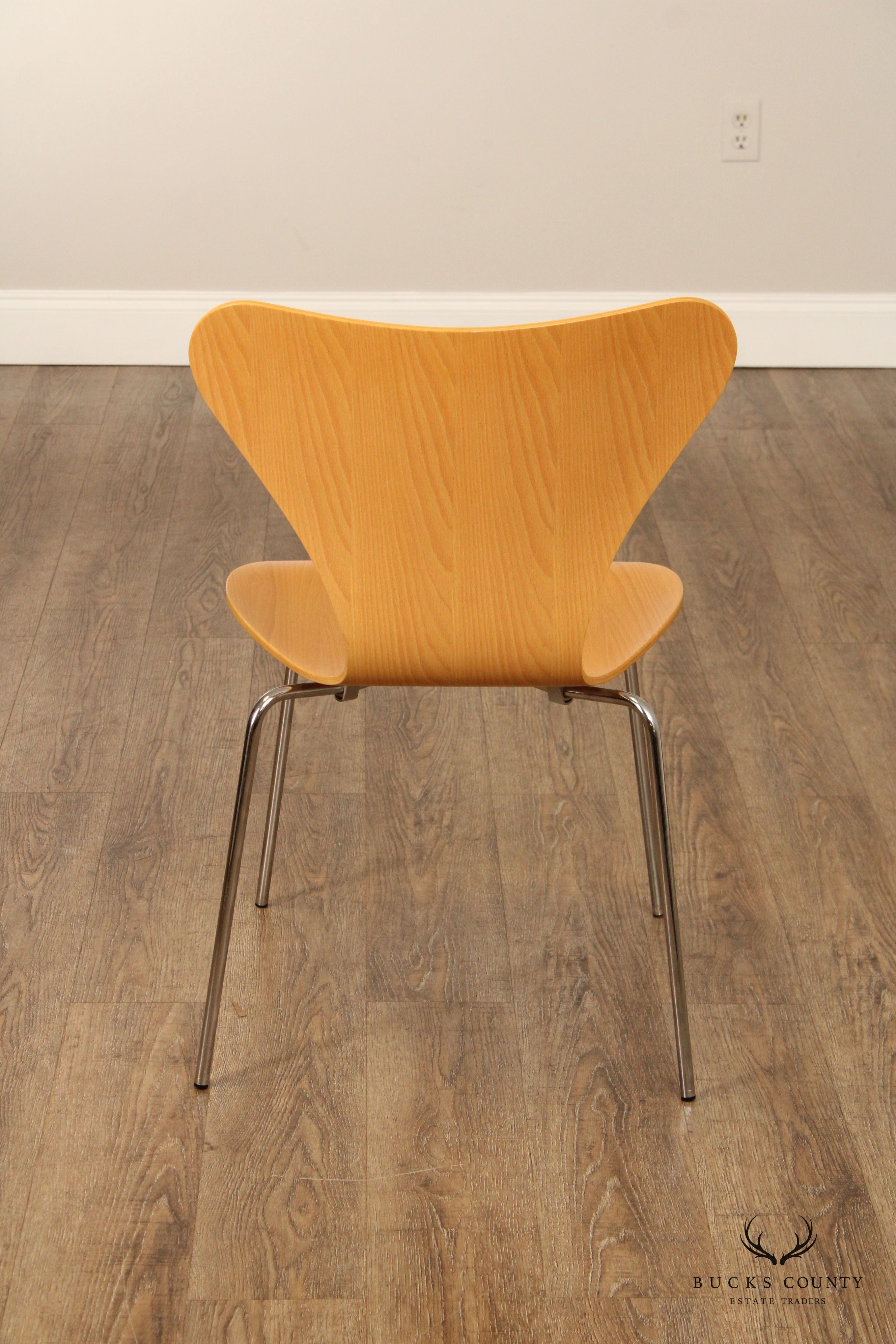 ARNE JACOBSEN FOR FRITZ HANSEN DANISH MODERN SET OF FOUR DINING CHAIRS