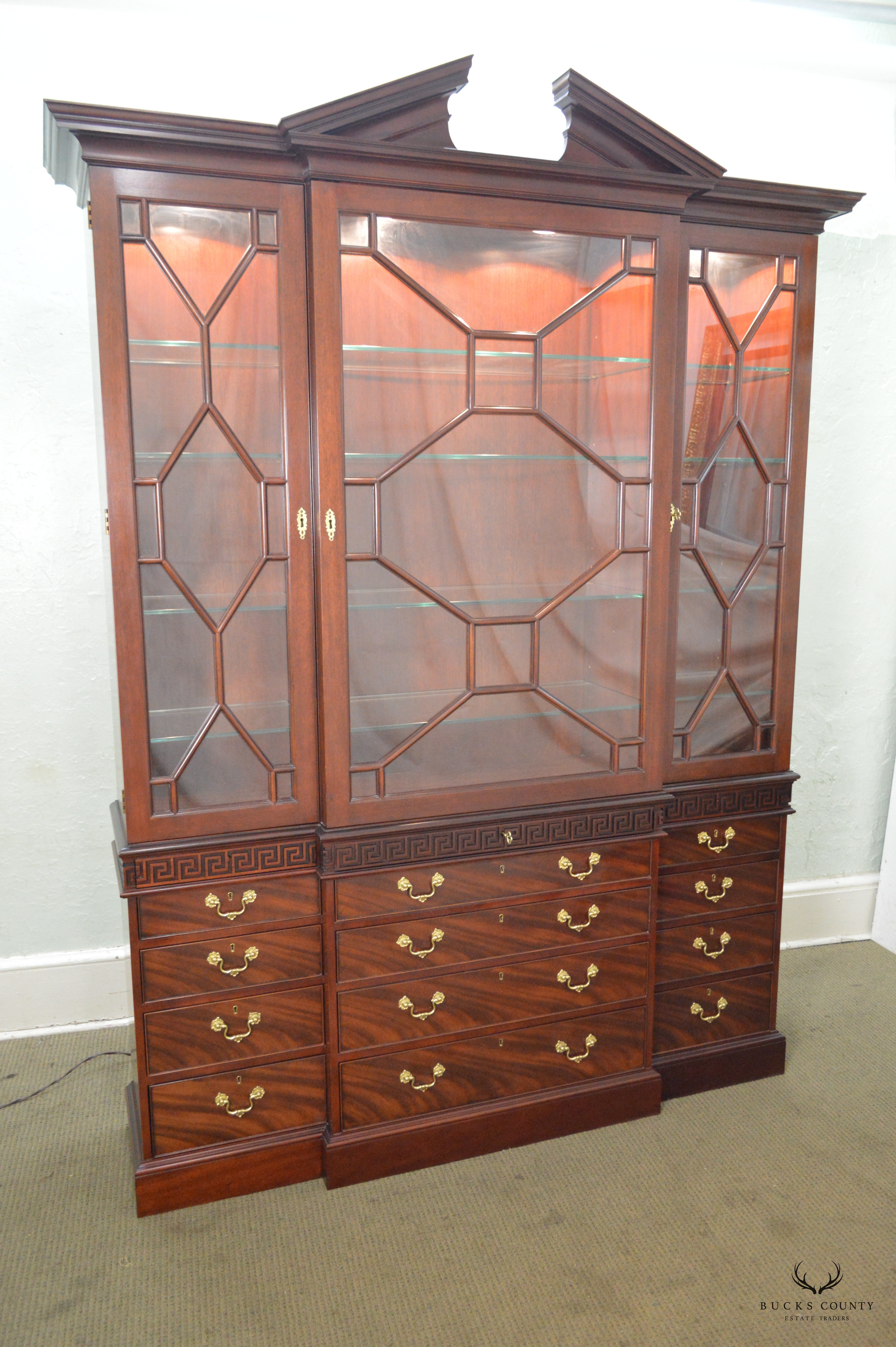 Baker Colonial Williamsburg Collection Large Mahogany Chippendale Breakfront