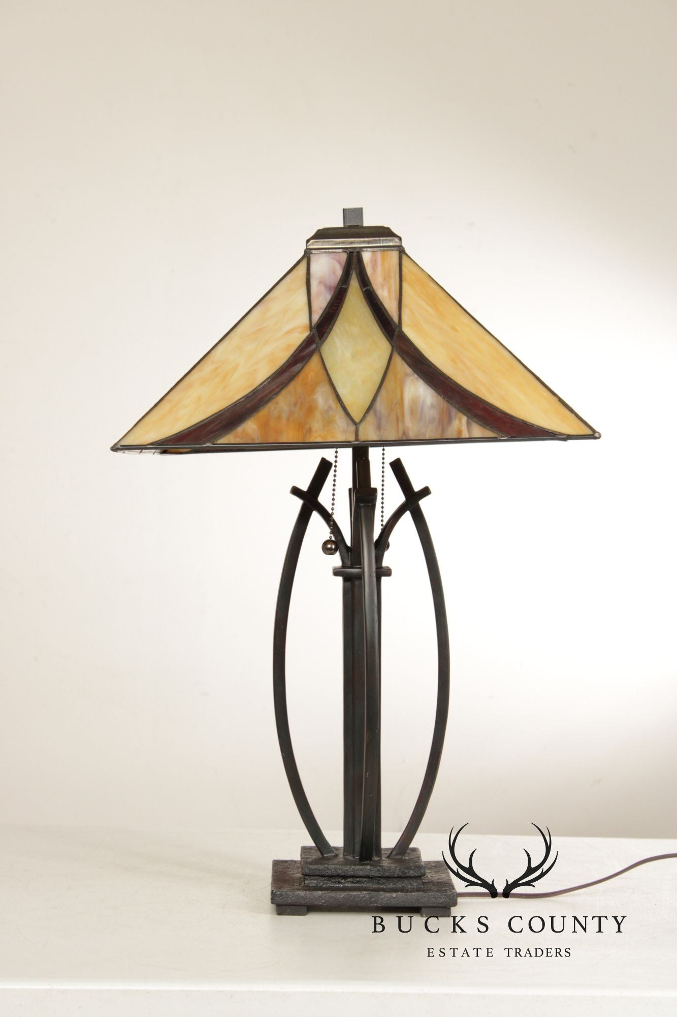 Quoizel 'Asheville' Stained Glass Table Lamp