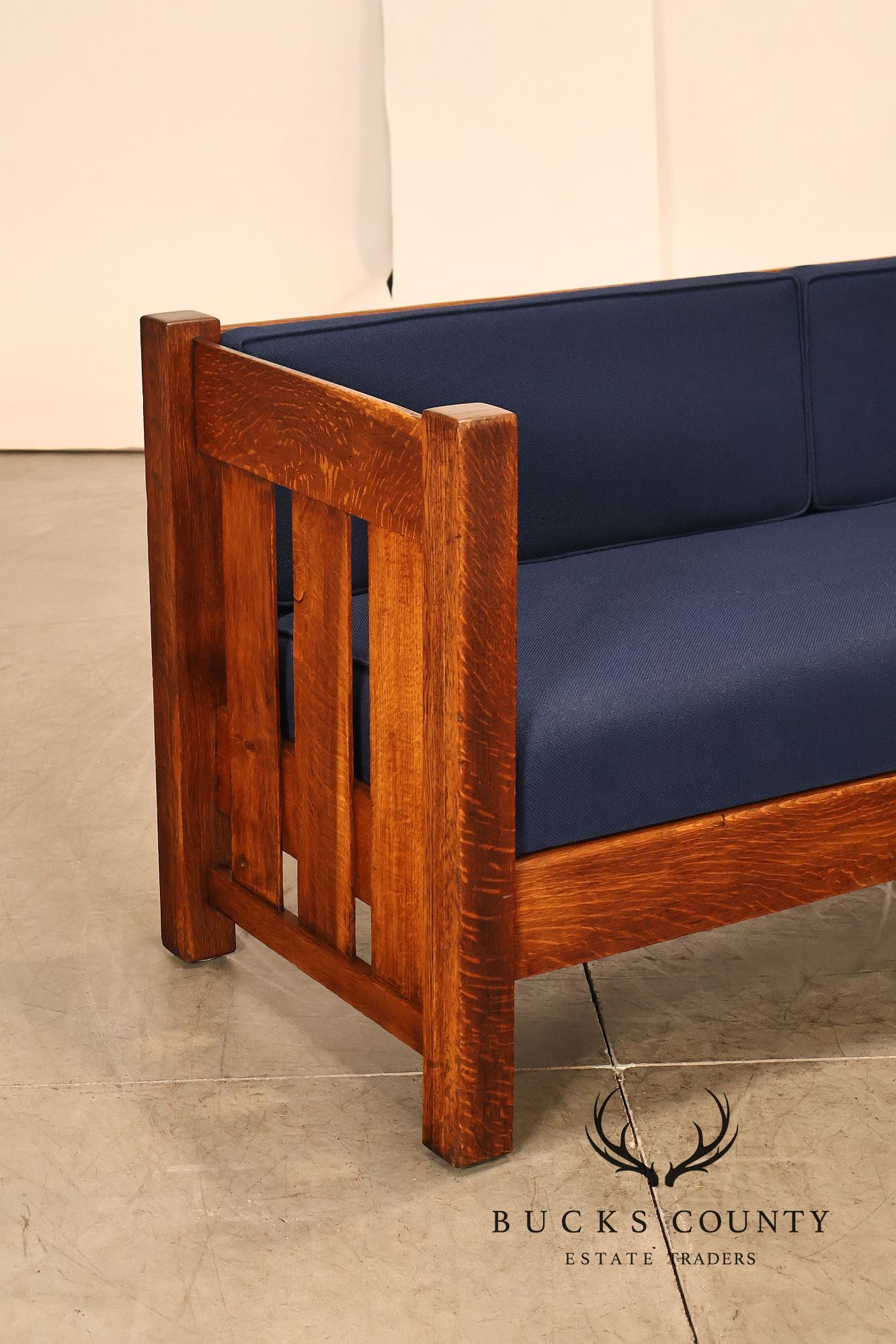 Phoenix Mission Style Quarter Sawn Oak Plank Sofa With Blue Cushions