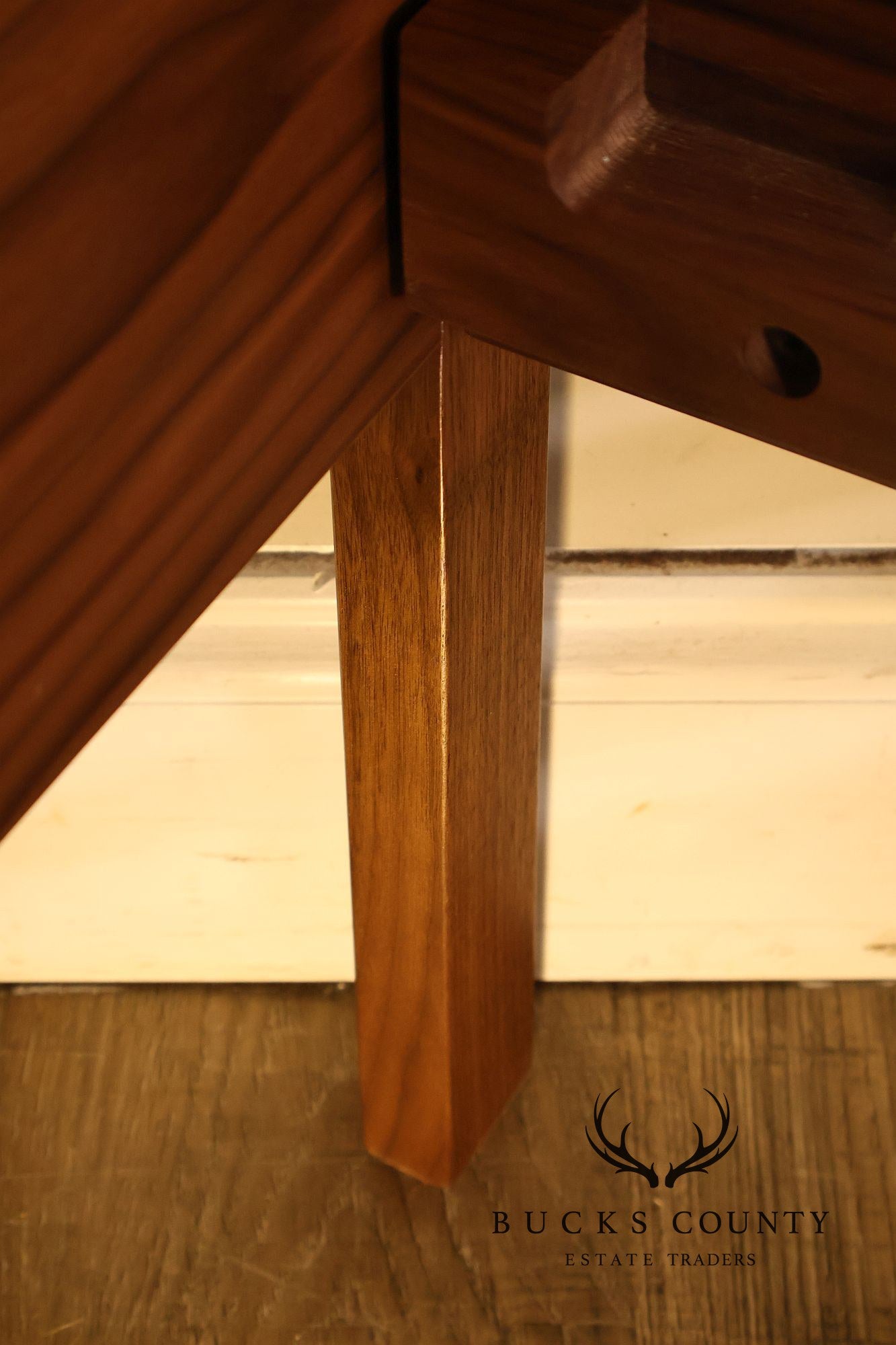 Chilton Burnett Spindle Walnut King Bed