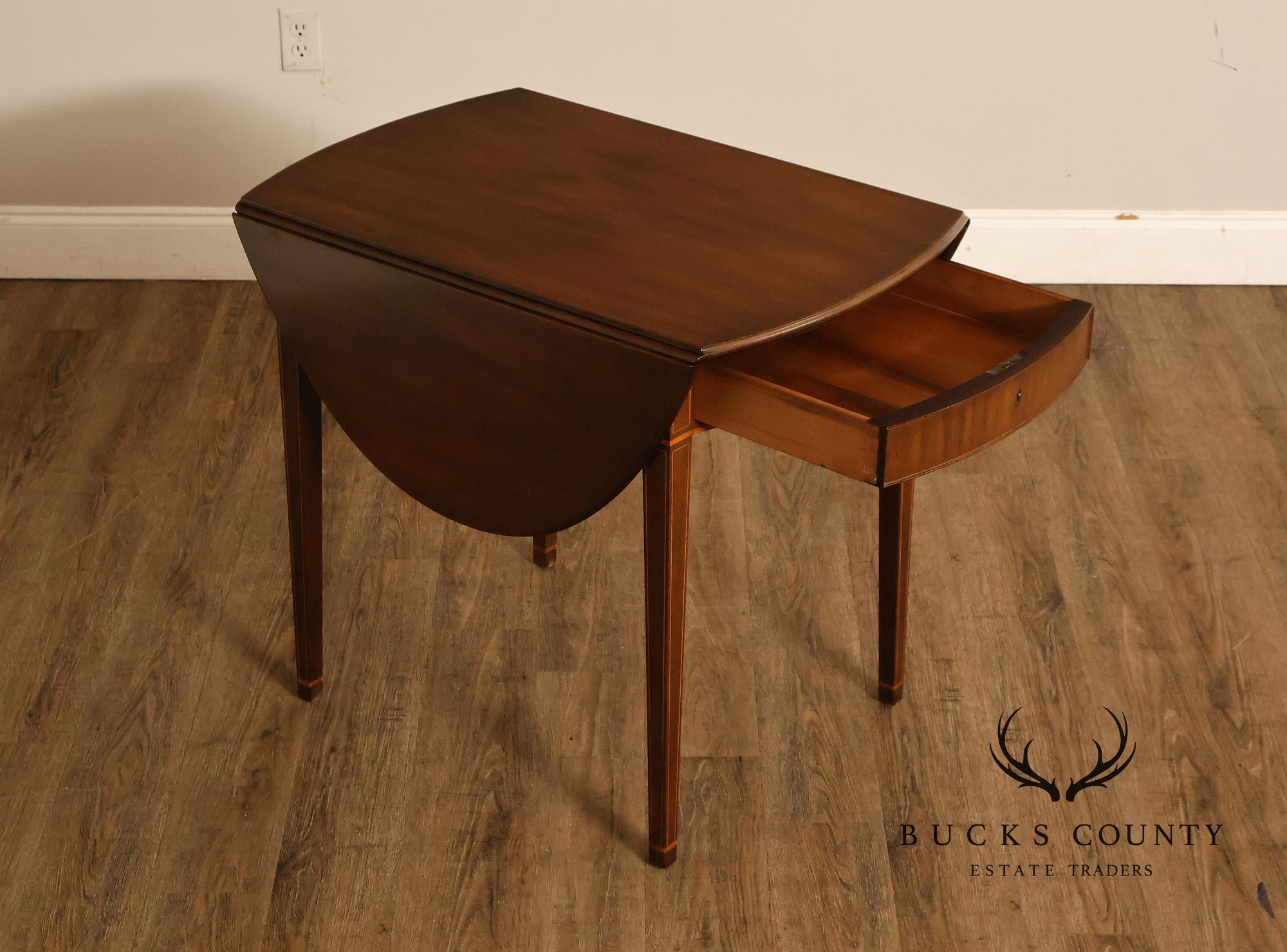 Kittinger Colonial Williamsburg Mahogany Pembroke Table