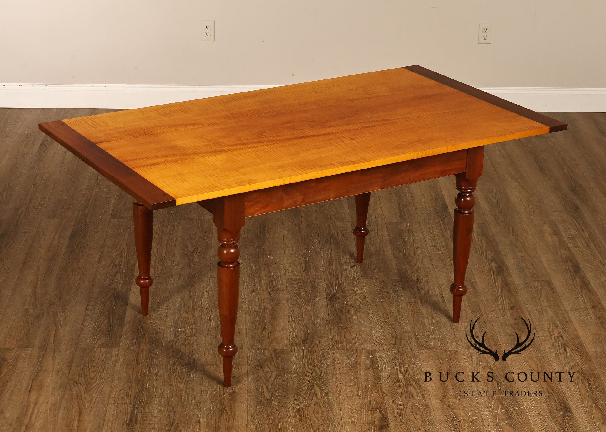 Sheraton Style Benchmade Tiger Maple and Walnut Dining Table