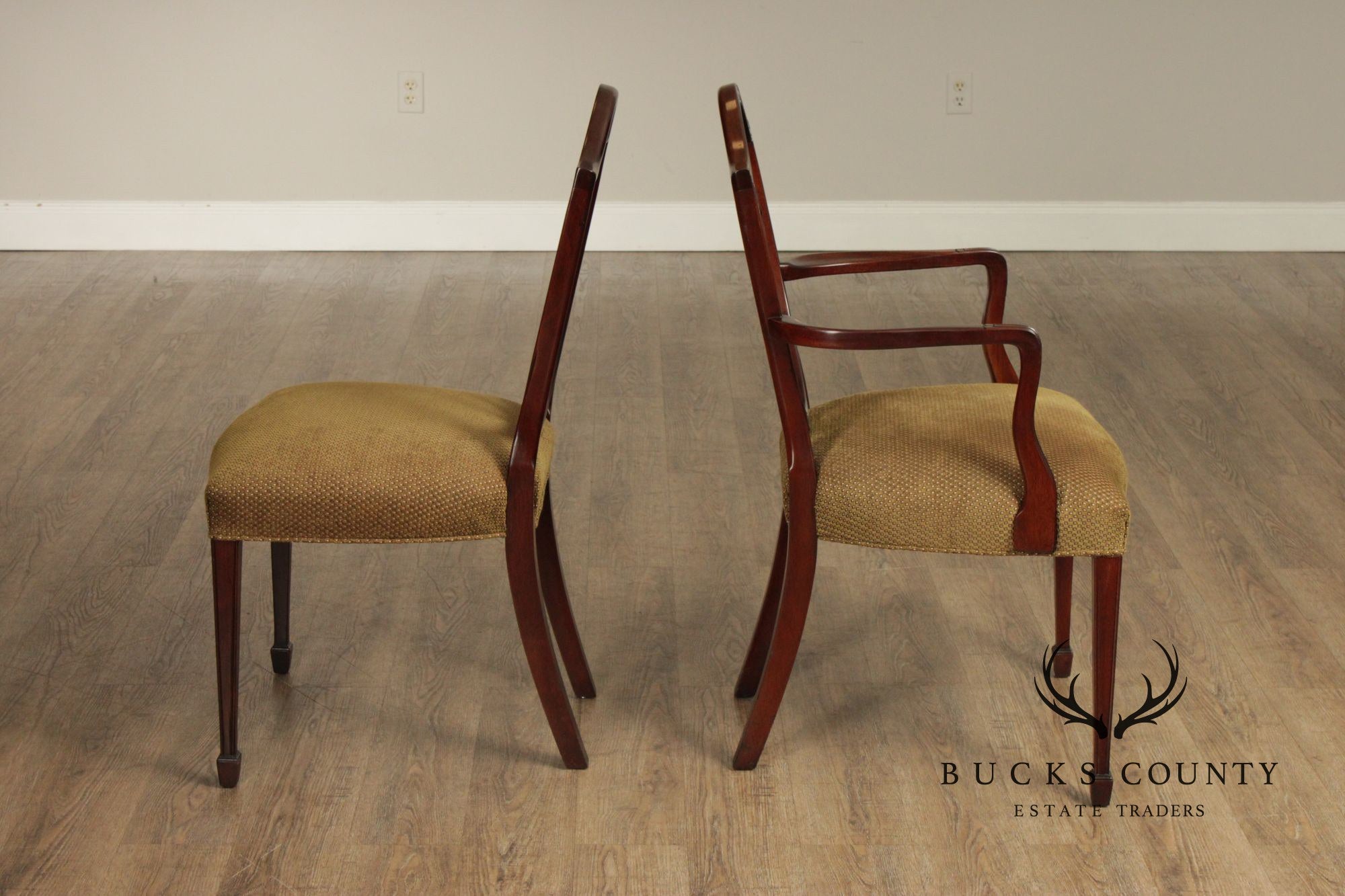 Kindel Hepplewhite Set Of 8 Mahogany Shield Back Dining Chairs