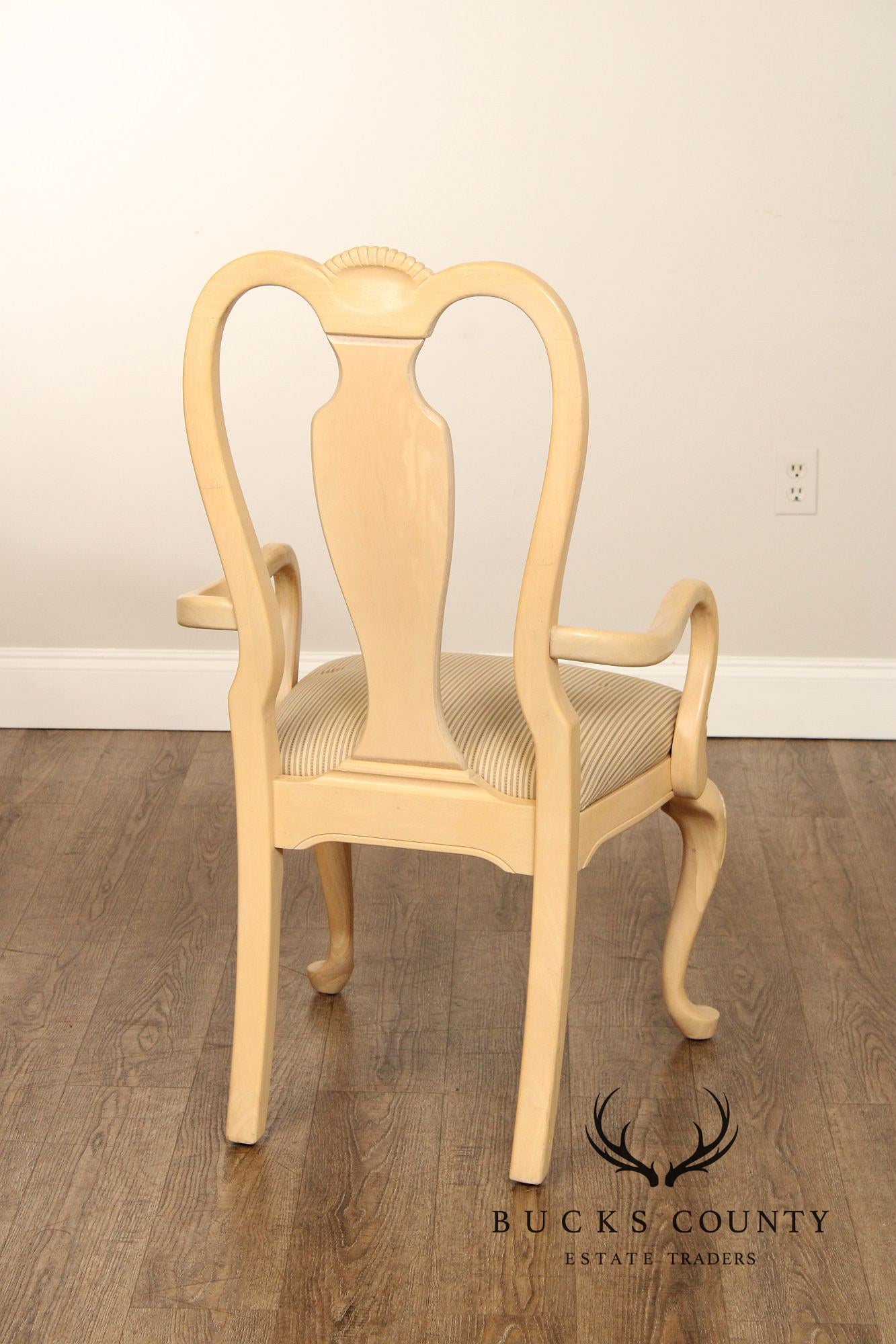 Bernhardt Queen Anne Style Set of Five Painted Dining Chairs