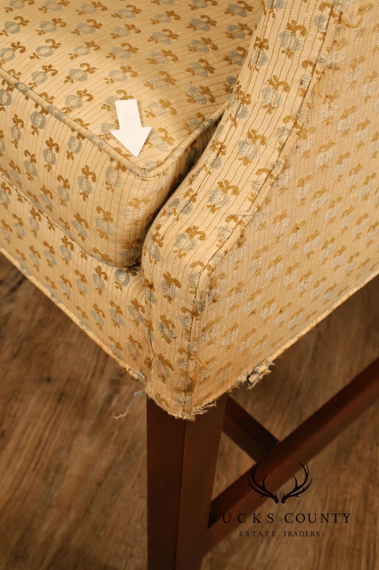 Kittinger Williamsburg Adaptation Mahogany Wing Chair