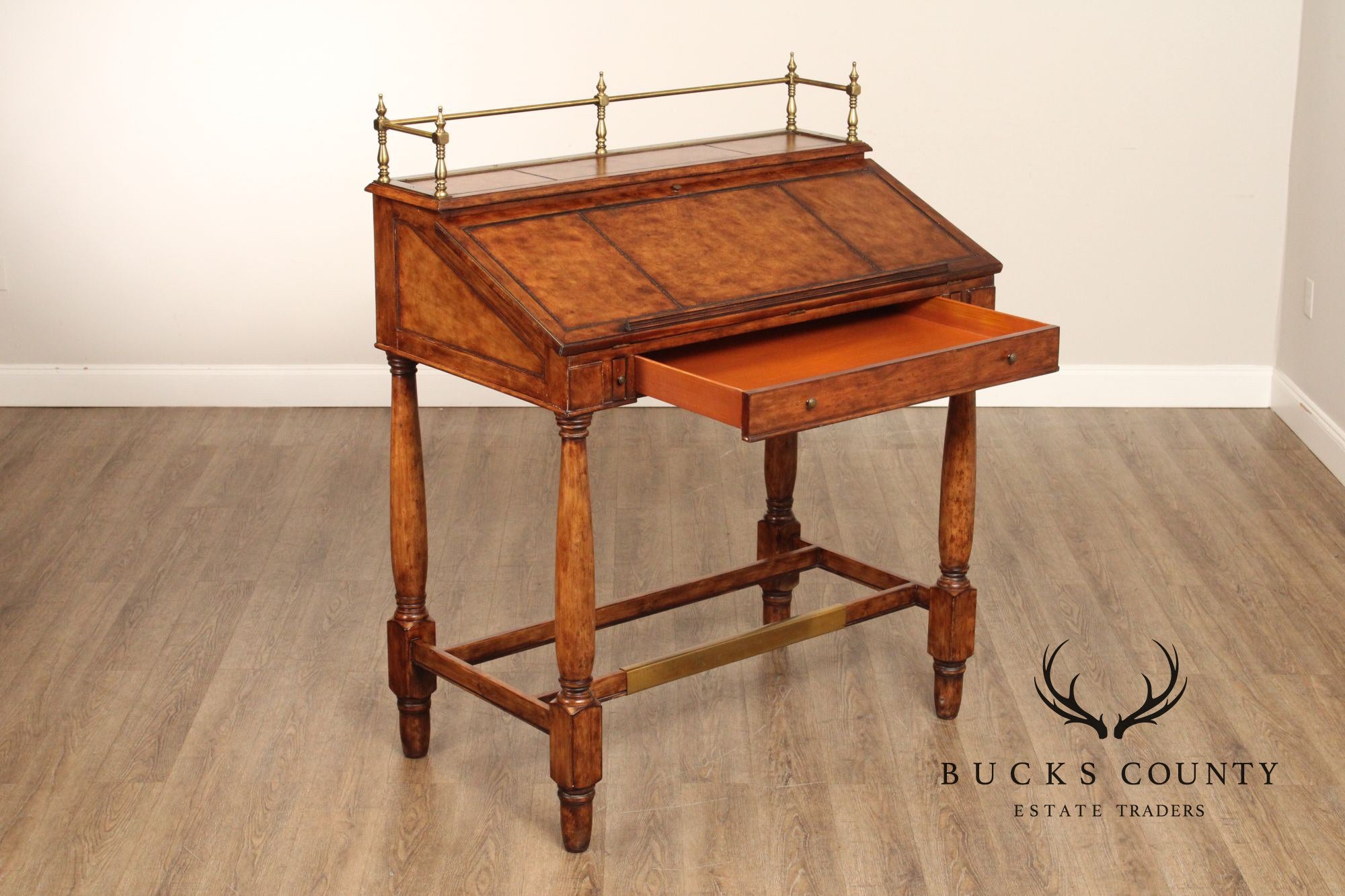 Thomasville Ernest Hemingway Slant Front Writing Desk and Chair