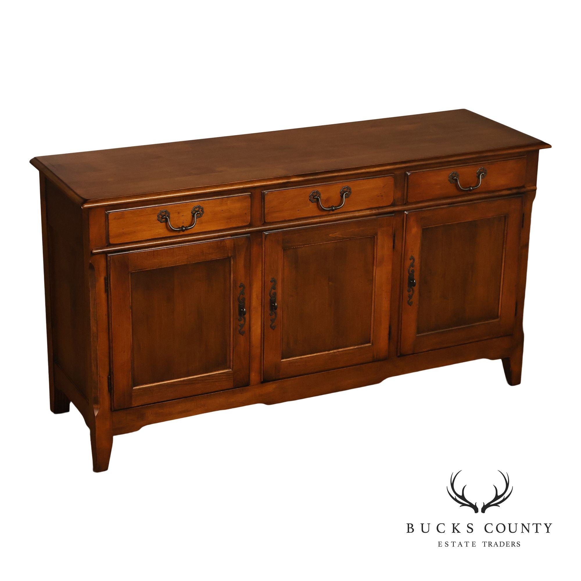 Vintage Pennsylvania House Villas Collection Maple Buffet Sideboard
