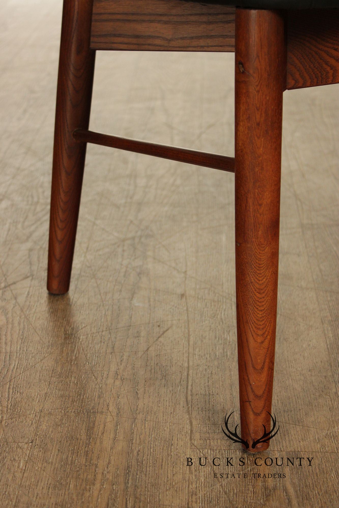 Stanley Furniture Mid Century Modern Walnut Set Of Six Dining Chairs