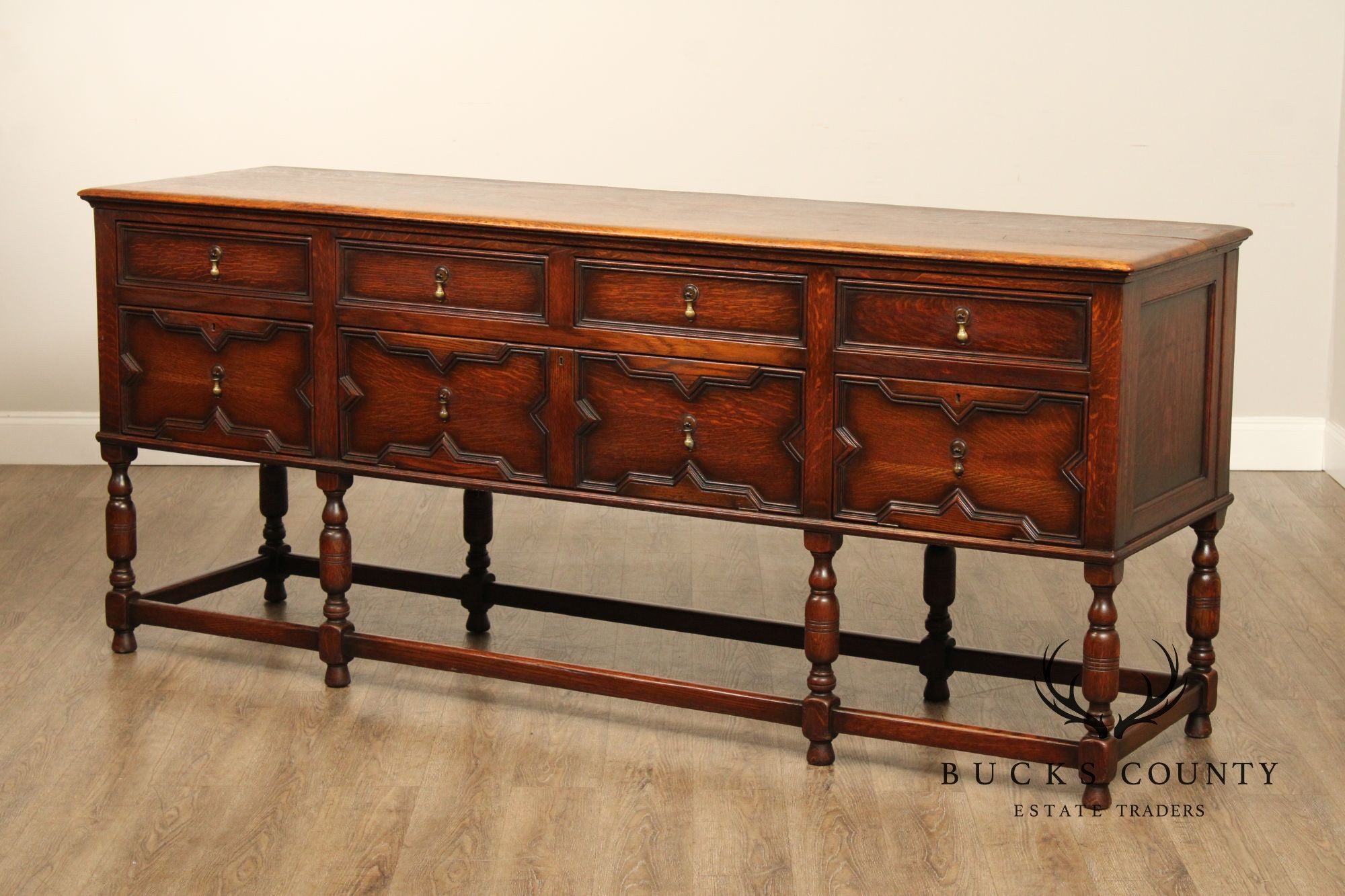 Danersk English Traditional Style Oak Sideboard