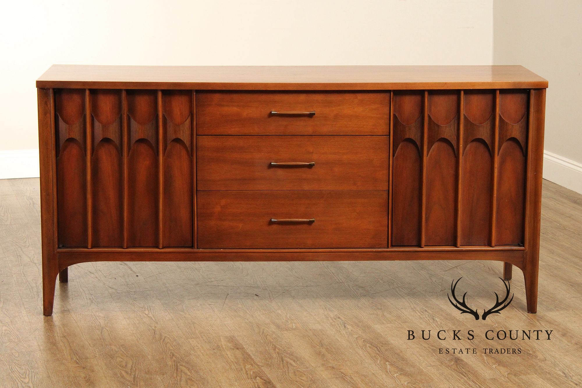 Kent Coffey Mid Century Modern 'Perspecta' Walnut Sideboard