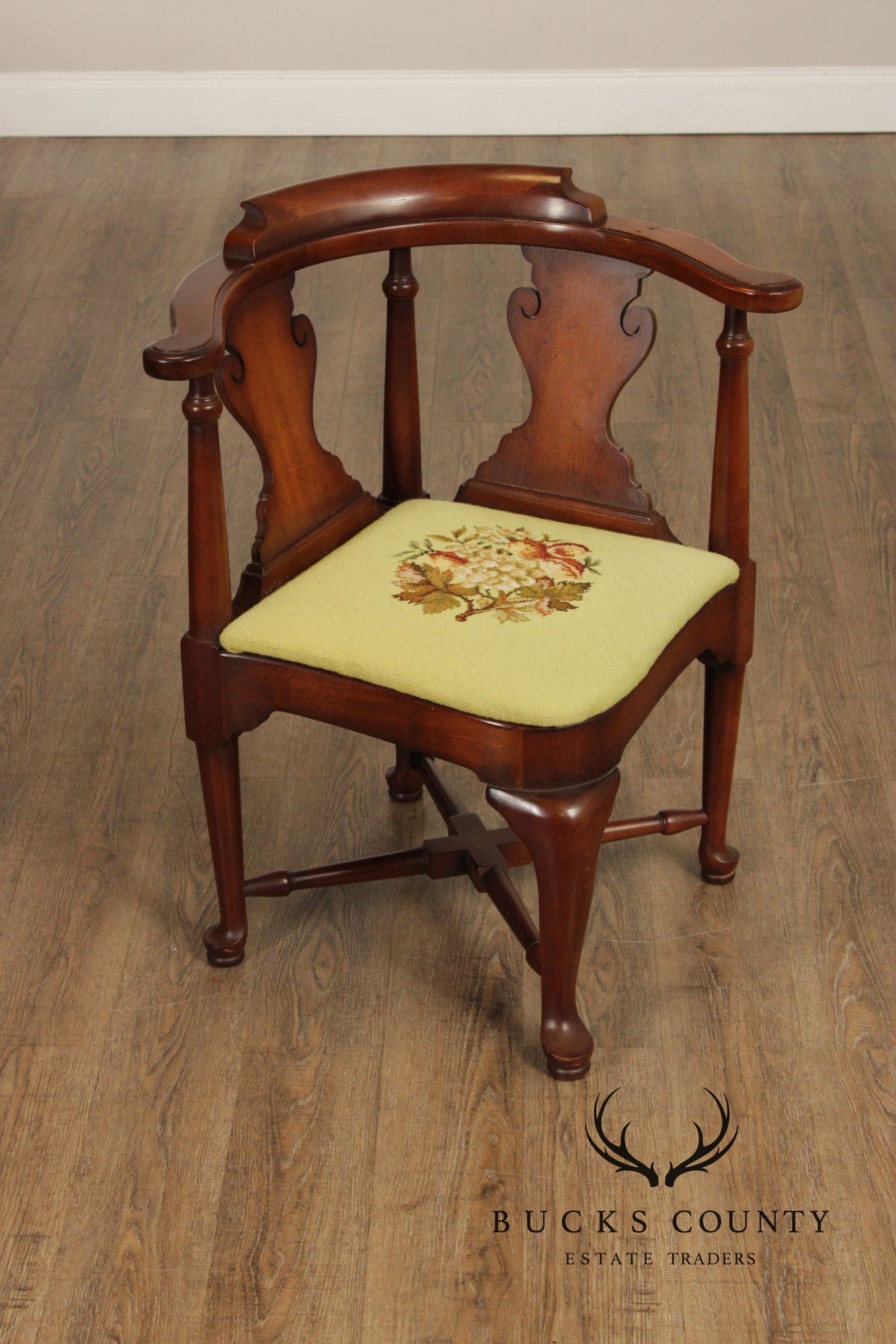 Queen Anne Style Mahogany Corner Chair