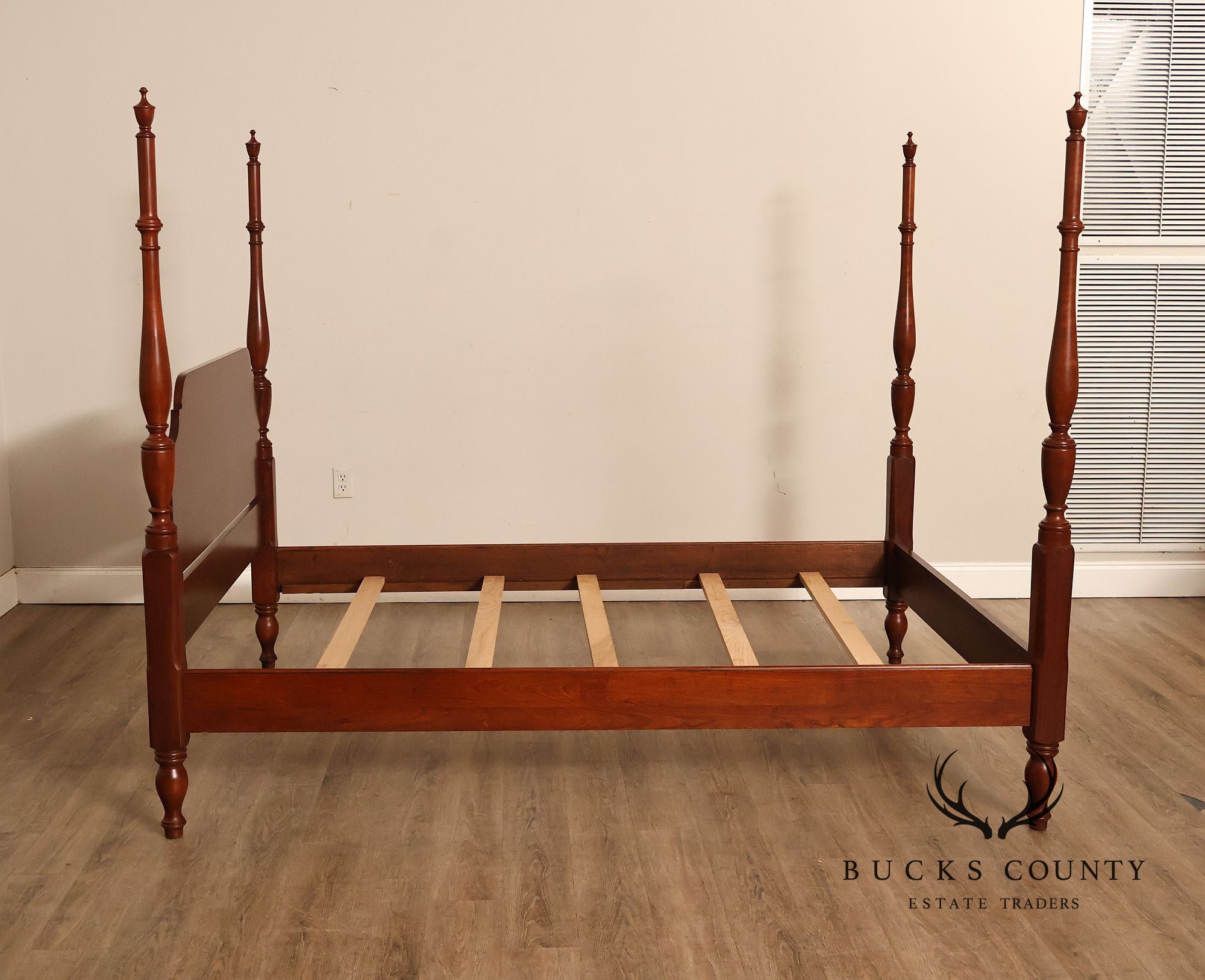 Henkel Harris Cherry Four Poster Full Bed