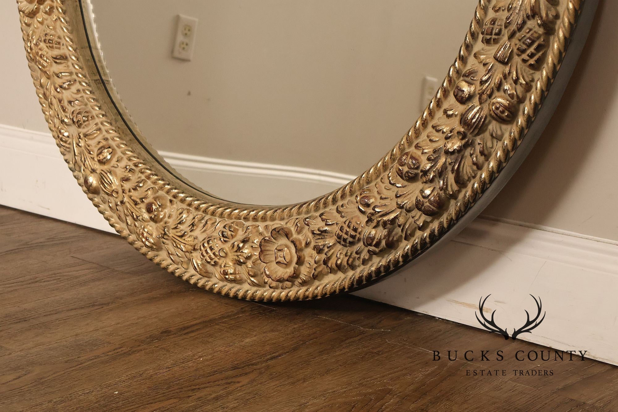 The Bombay Company 'Chardonnay' Round Carved Wall Mirror