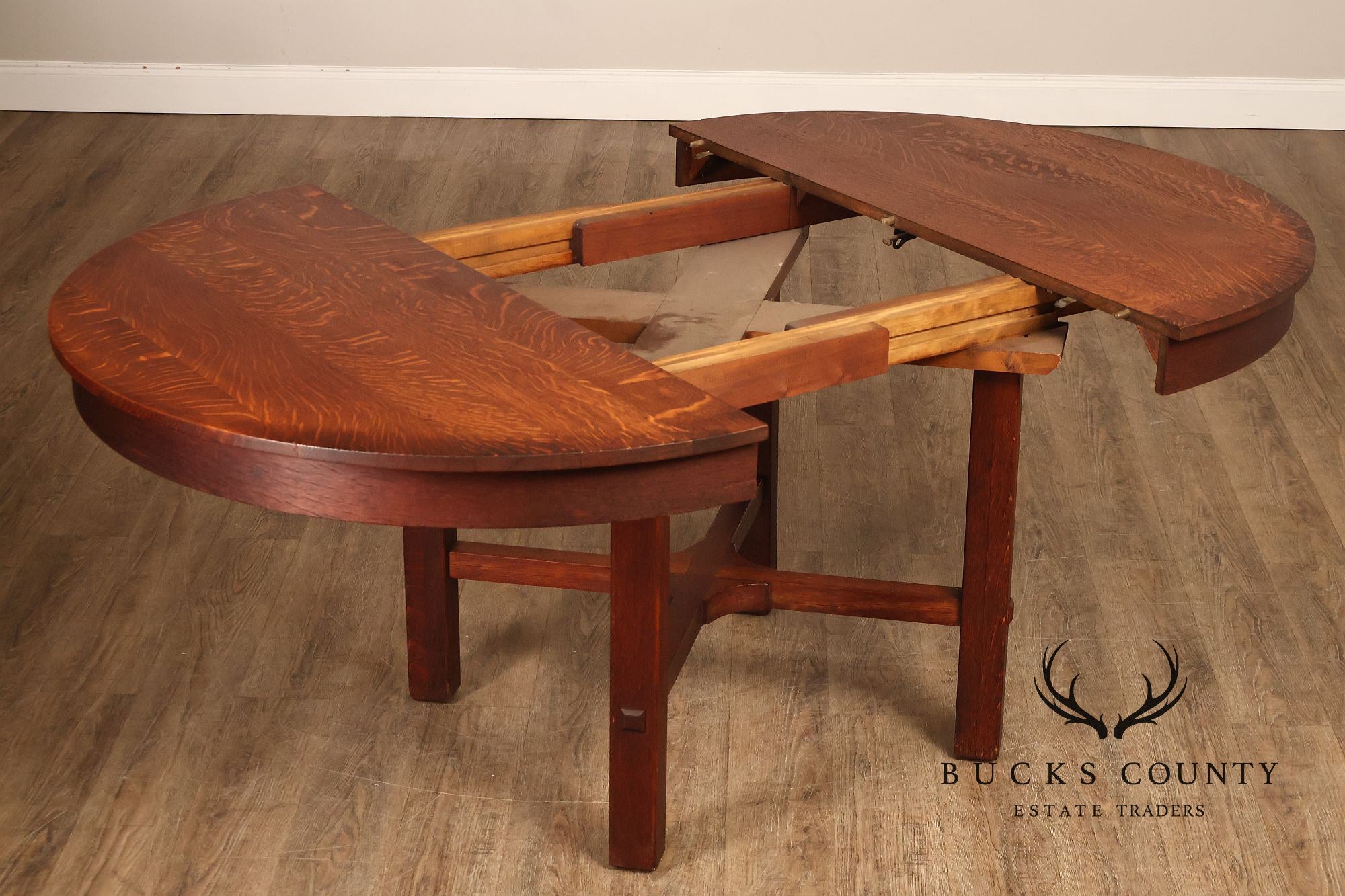 Antique L&JG Stickley Round Extendable Mission Oak Dining Table
