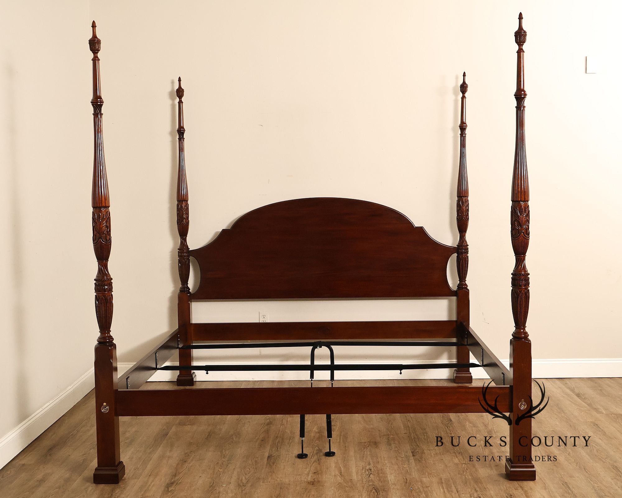 Henkel Harris Mahogany King Four Poster Bed Style 151
