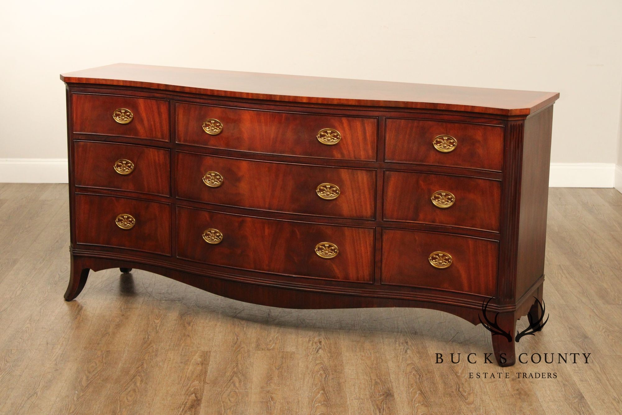 Henkel Harris Hepplewhite Style Mahogany Nine Drawer Dresser