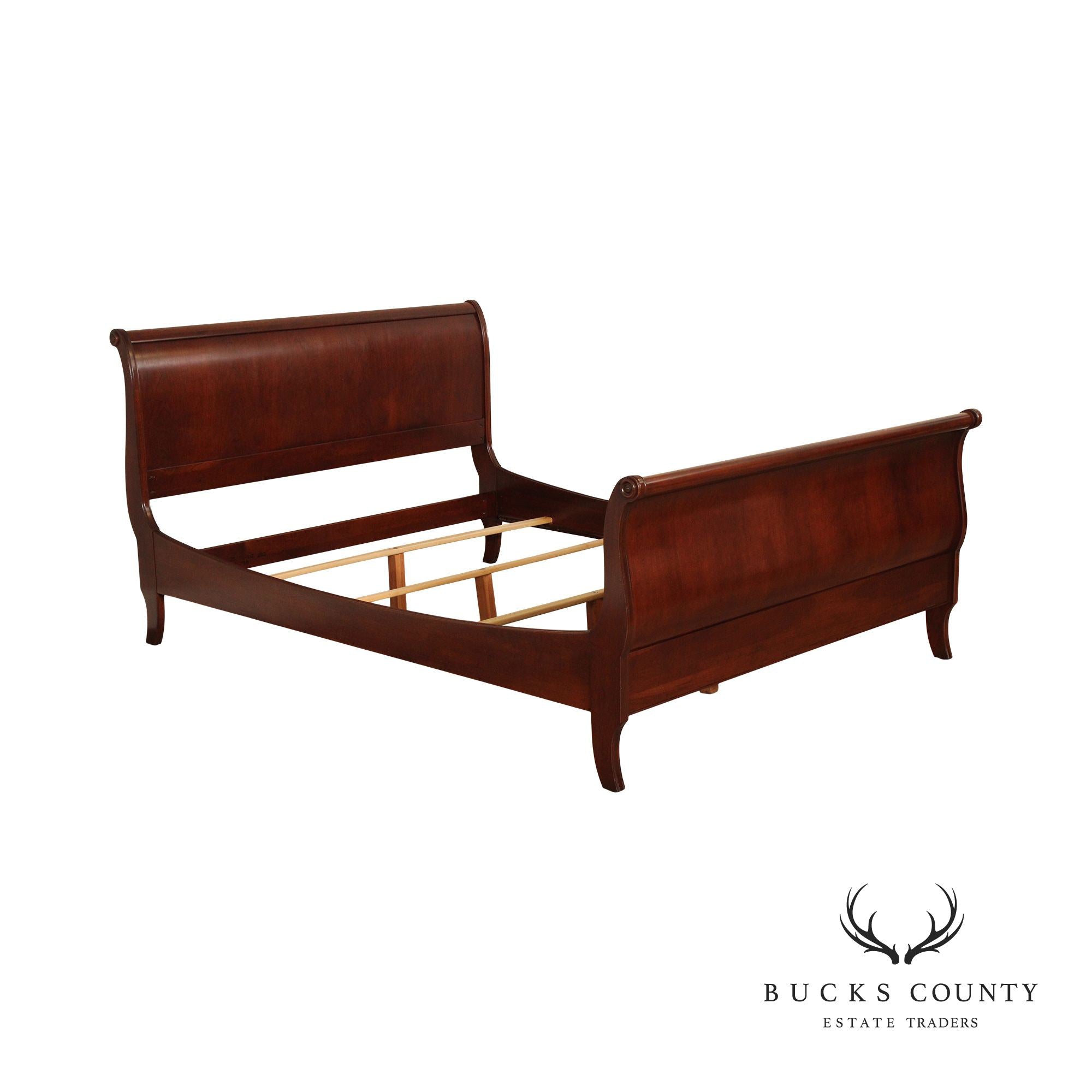 Ethan Allen 'Medallion' Queen Size Cherry Sleigh Bed