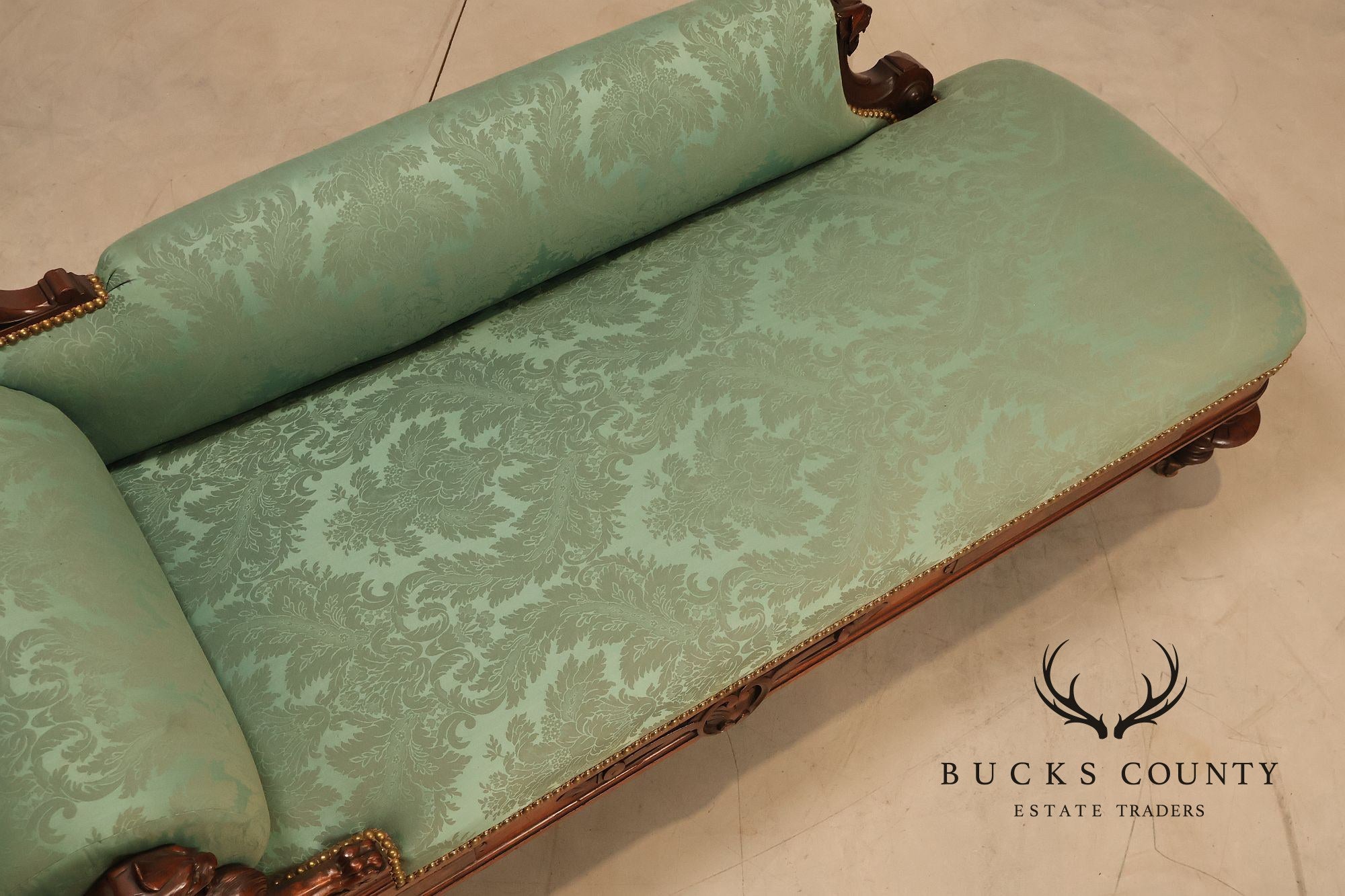 Antique American Renaissance Revival Style Carved Walnut Recamier Chaise Lounge