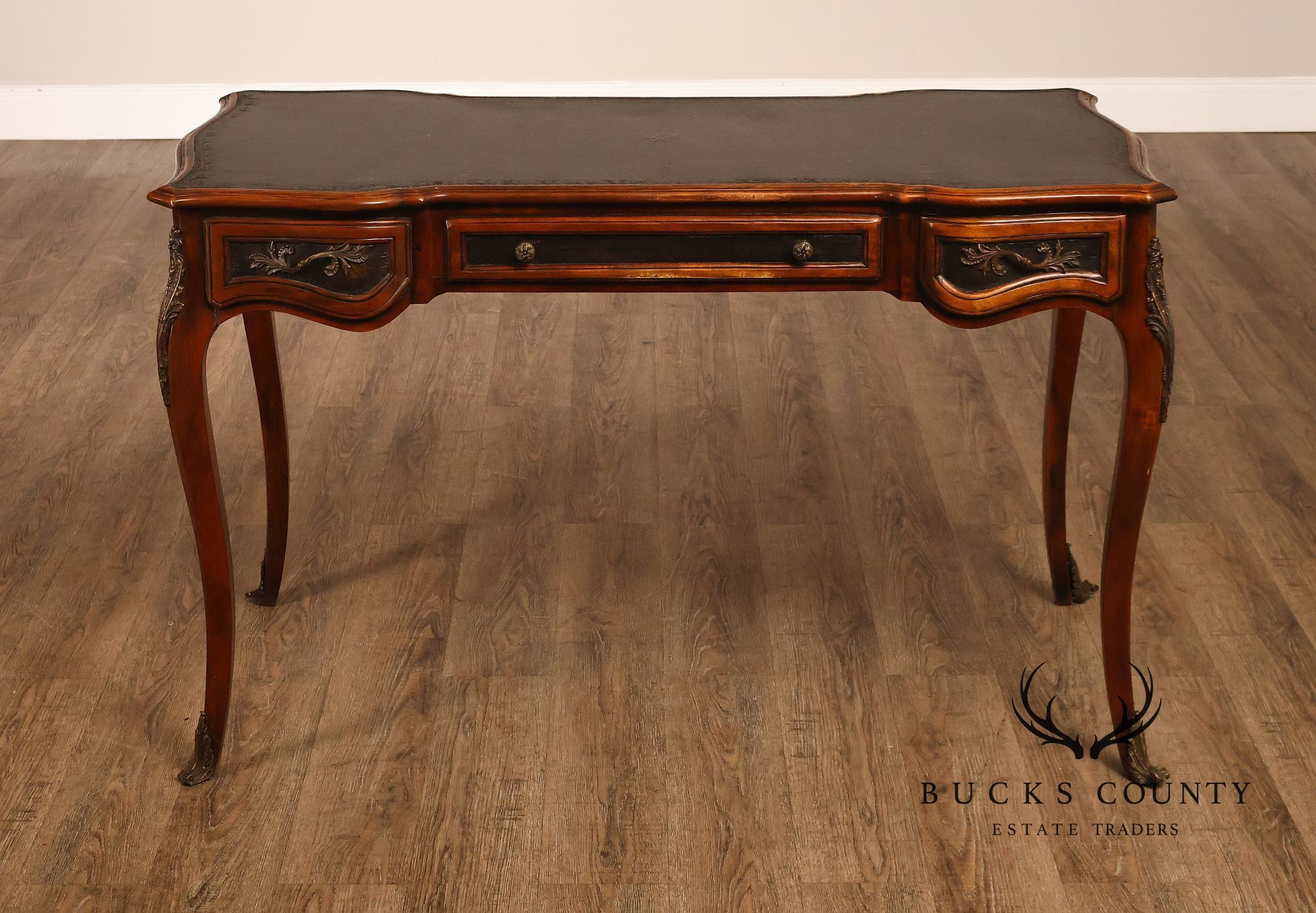 Theodore Alexander Chateau Du Vallois French Louis XV Style Walnut Leather Writing Desk