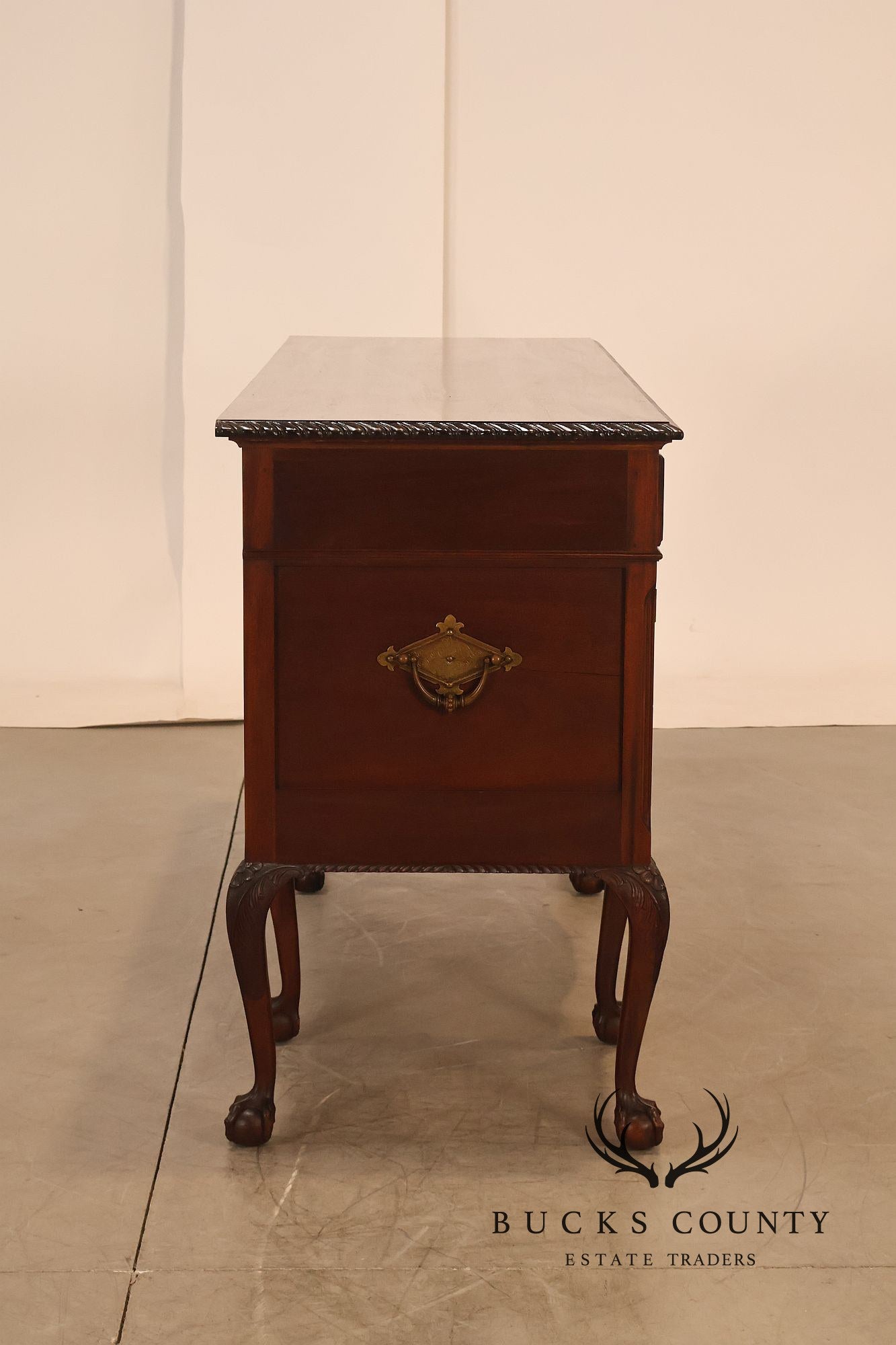 Vintage Chippendale Style Mahogany Sideboard Buffet