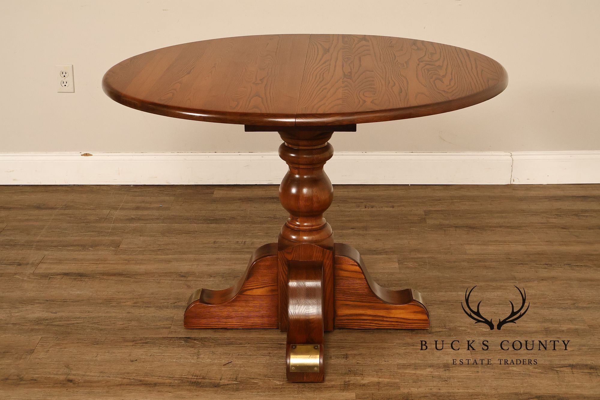 Vintage 42 Inch Oak Round Pedestal Dining Table With Leaf