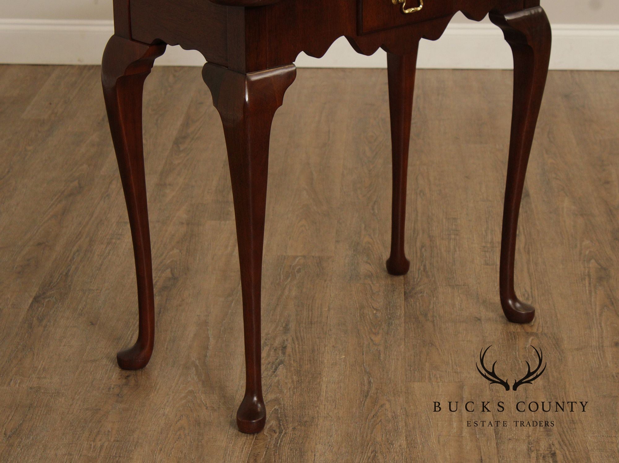 Queen Anne Style Mahogany Gate Leg Side Table