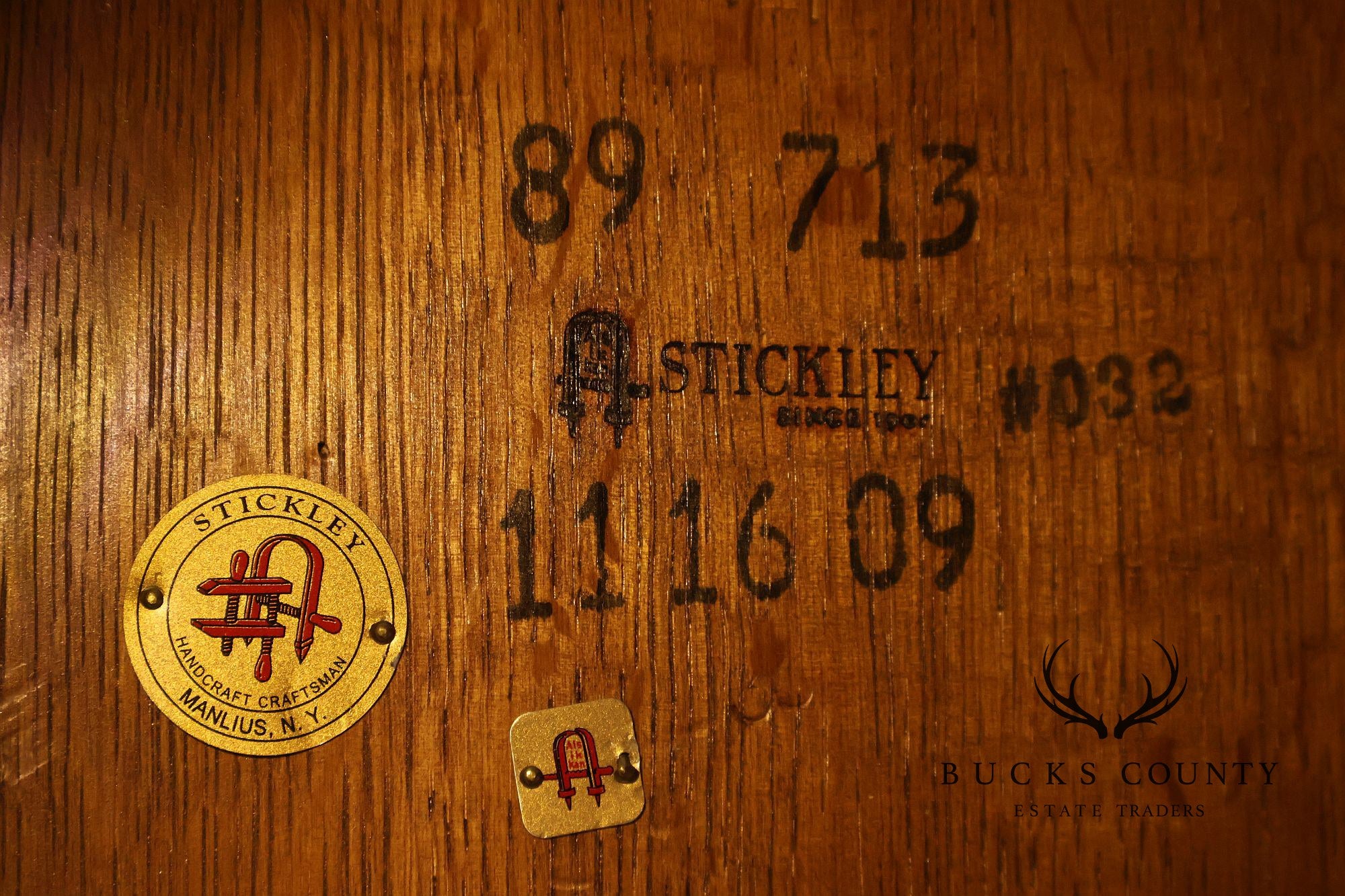 Stickley Mission Collection Round Oak Expandable Dining Table