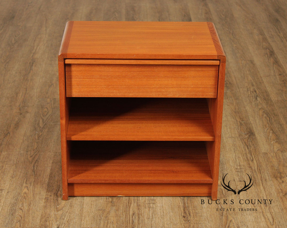Schreibers Mobelfabrik Danish Modern Teak Nightstand