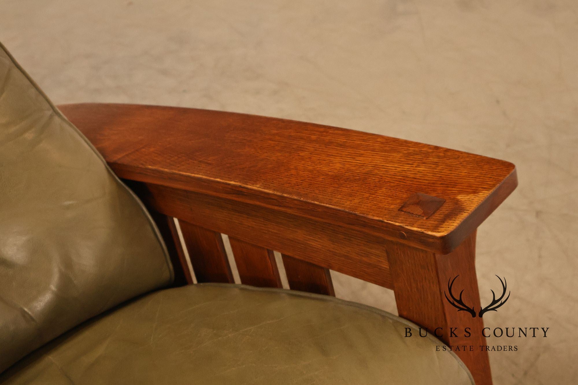 Stickley Mission Collection Oak Bustle Back Bow Arm Morris Recliner