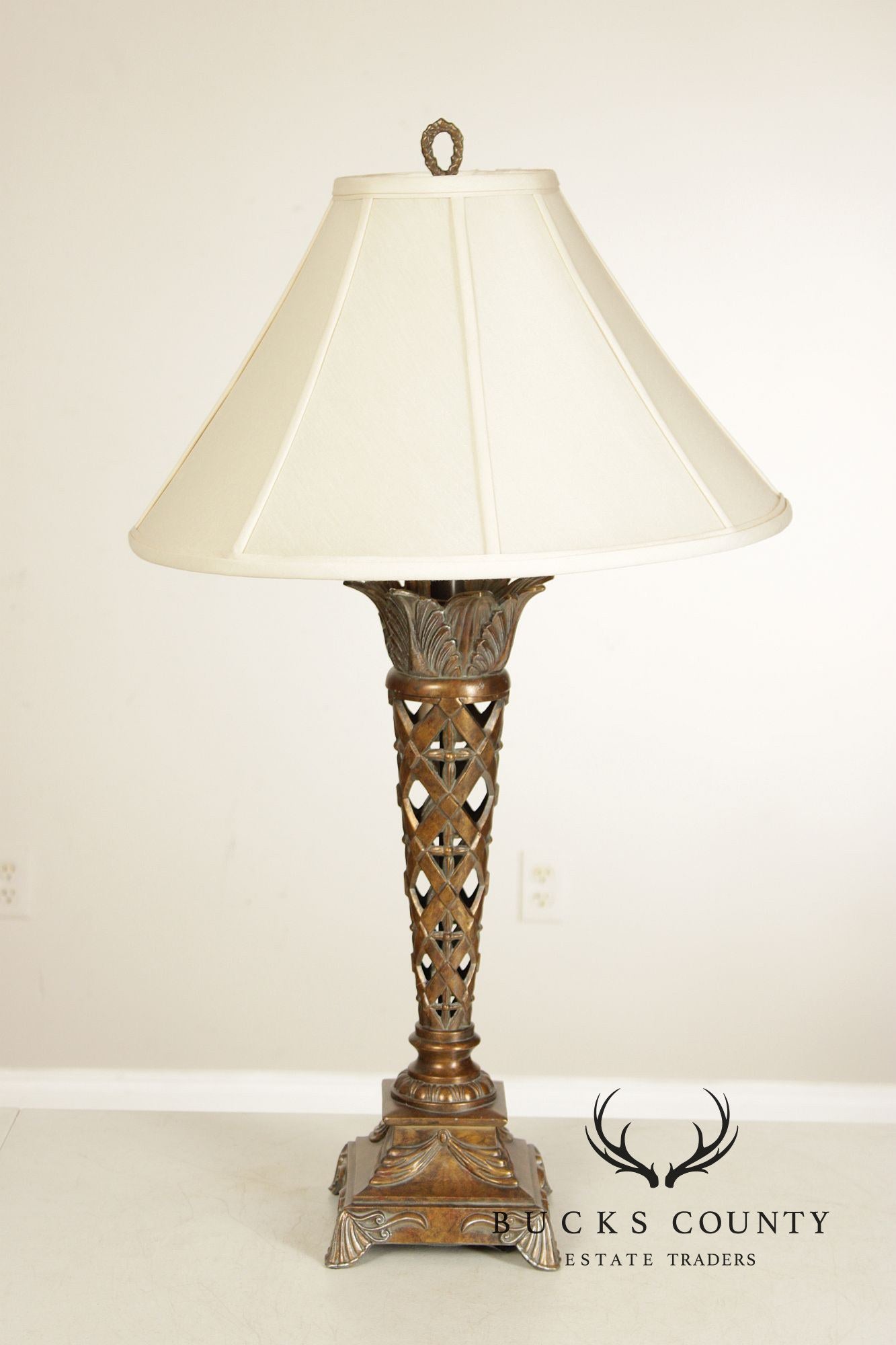 Stiffel 'Ellie' Torch Style Table Lamp