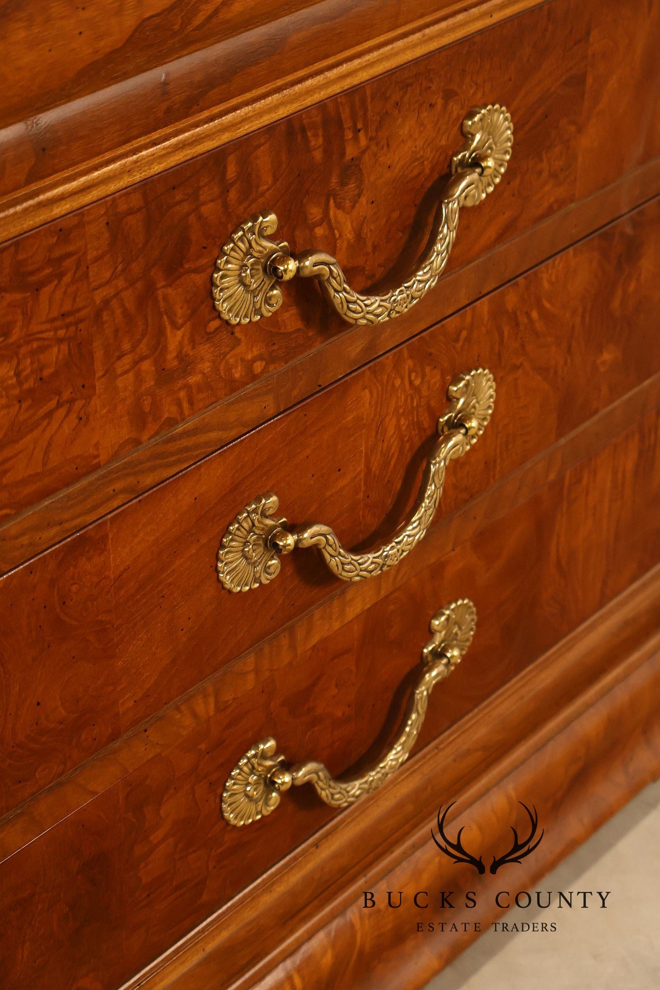 Henredon 'Charles X' Pair of  Burlwood Nightstands
