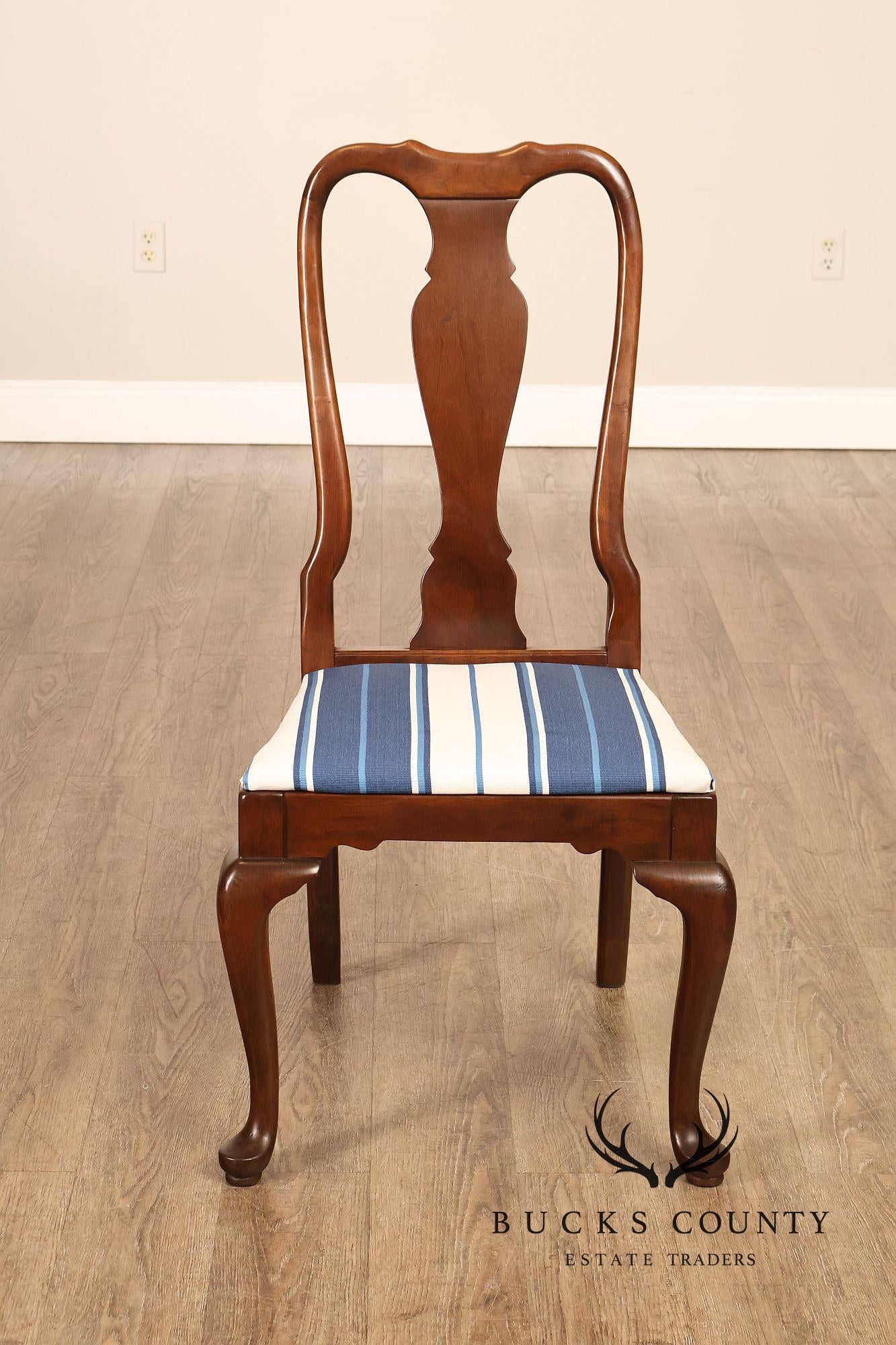 Ethan Allen Queen Anne Style Set Of Six Cherry Dining Chairs