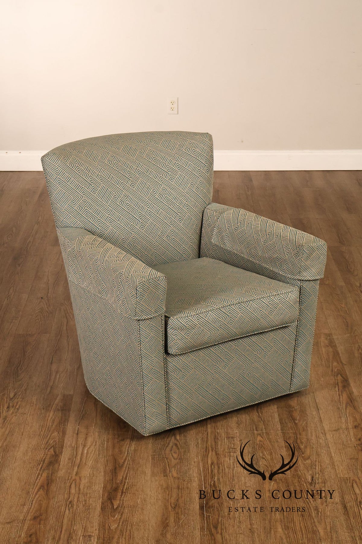 Ethan Allen Contemporary Pair of 'Turner' Armchairs
