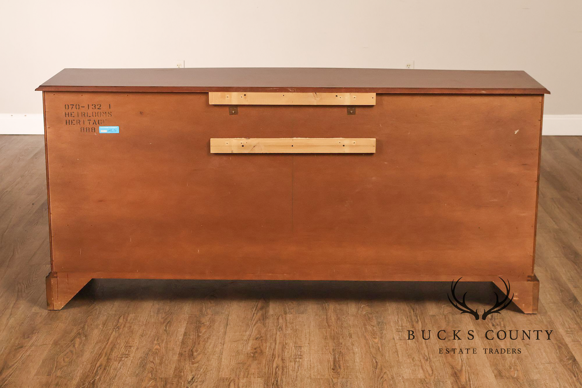 Drexel Heritage Georgian Style Mahogany Twelve-Drawer Dresser